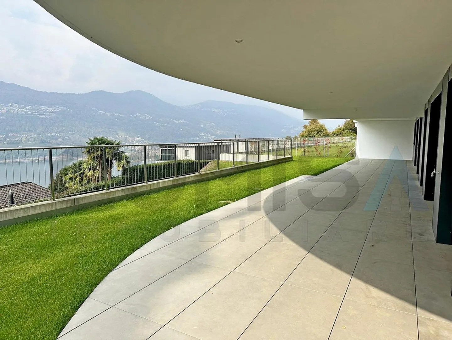 MONTAGNOLA - ARASIO nouveau 4.5 pièces avec jardin et vue sur le lac - Photo 7 sur 10