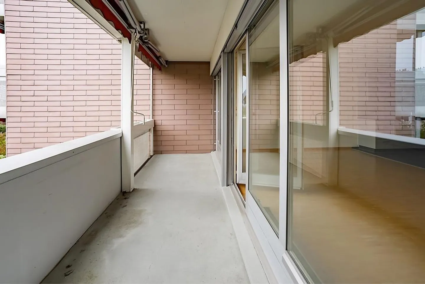 Newly renovated apartment - Photo 3 of 7