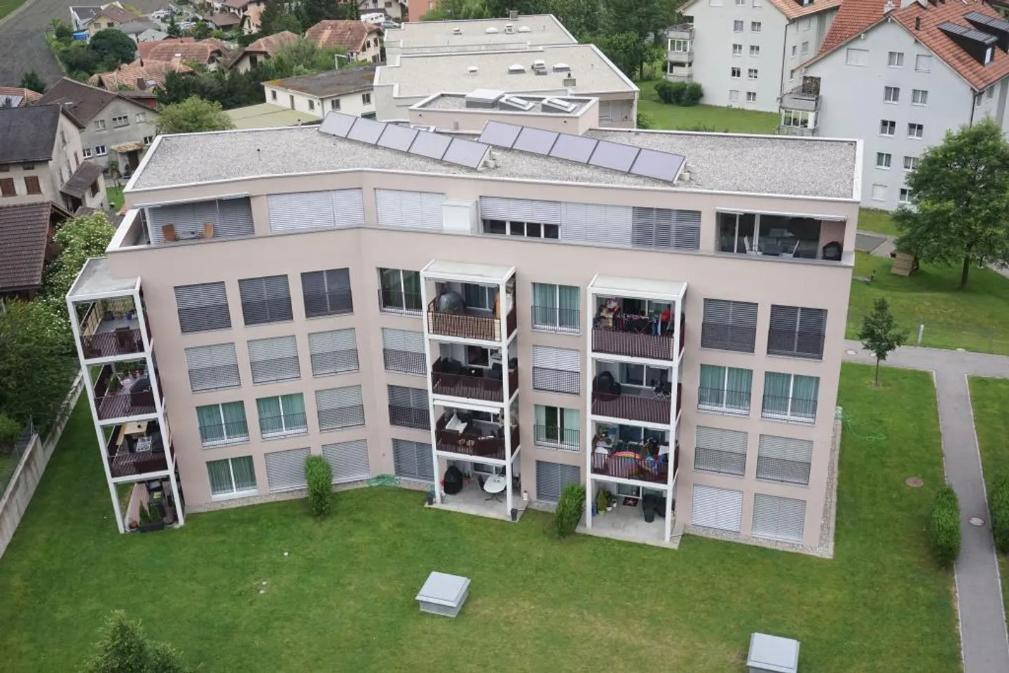 Schöne helle 2.5-Zimmerwohnung im 2.OG - Foto 1 von 8