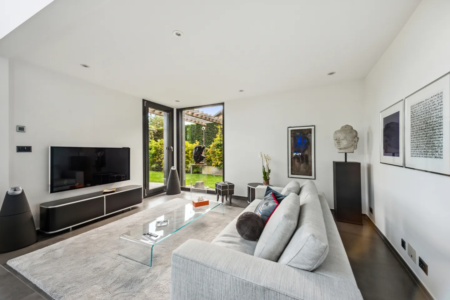 Villa contemporanea con vista mozzafiato - Foto 6 di 22