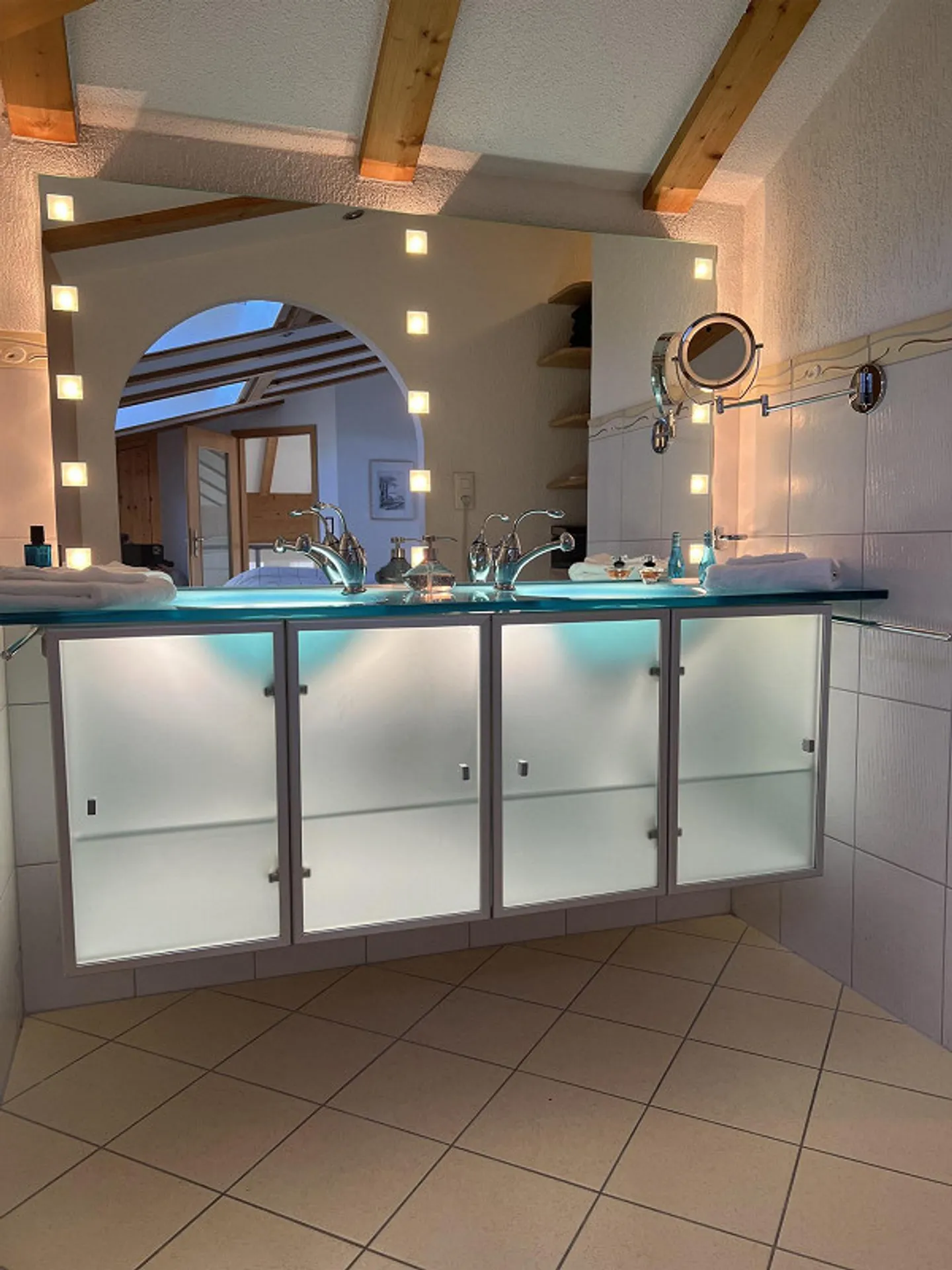 Spritzwerk / Carrosserie & Luxus Loft Atrium-X- - Foto 18 von 30