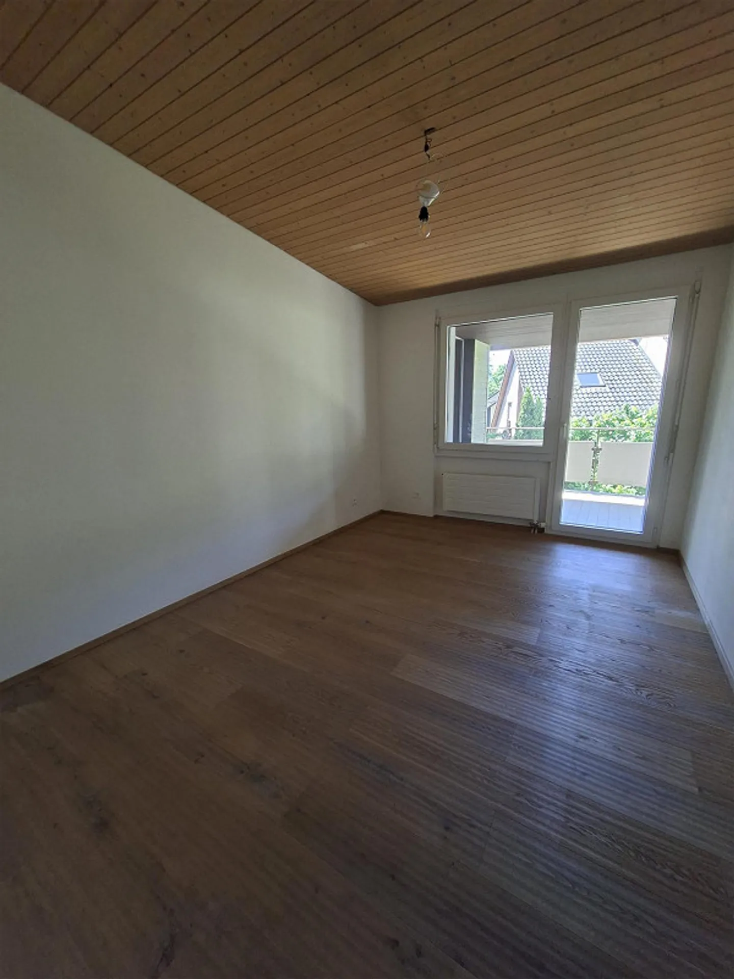 Maison individuelle spacieuse de 6 pièces sur le Sonnenhügel de Zurich-Leimbach (District 2) - Photo 14 sur 17