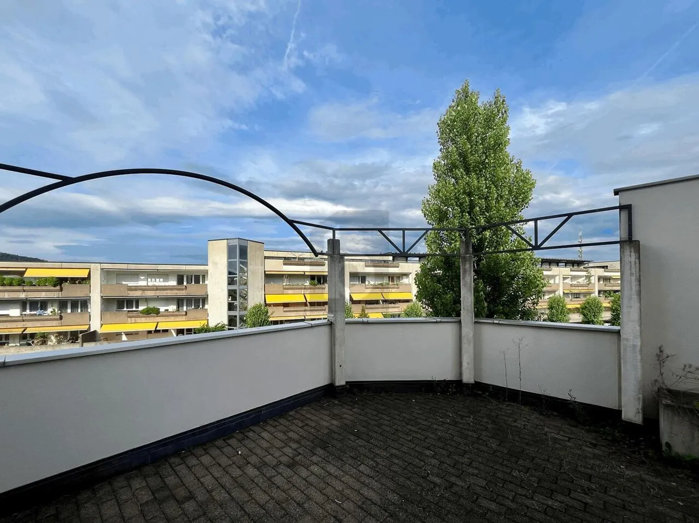 À CÔTÉ DE LA GARE AVEC TERRASSE - 6 MOIS OFFERTS - Photo 5 sur 6