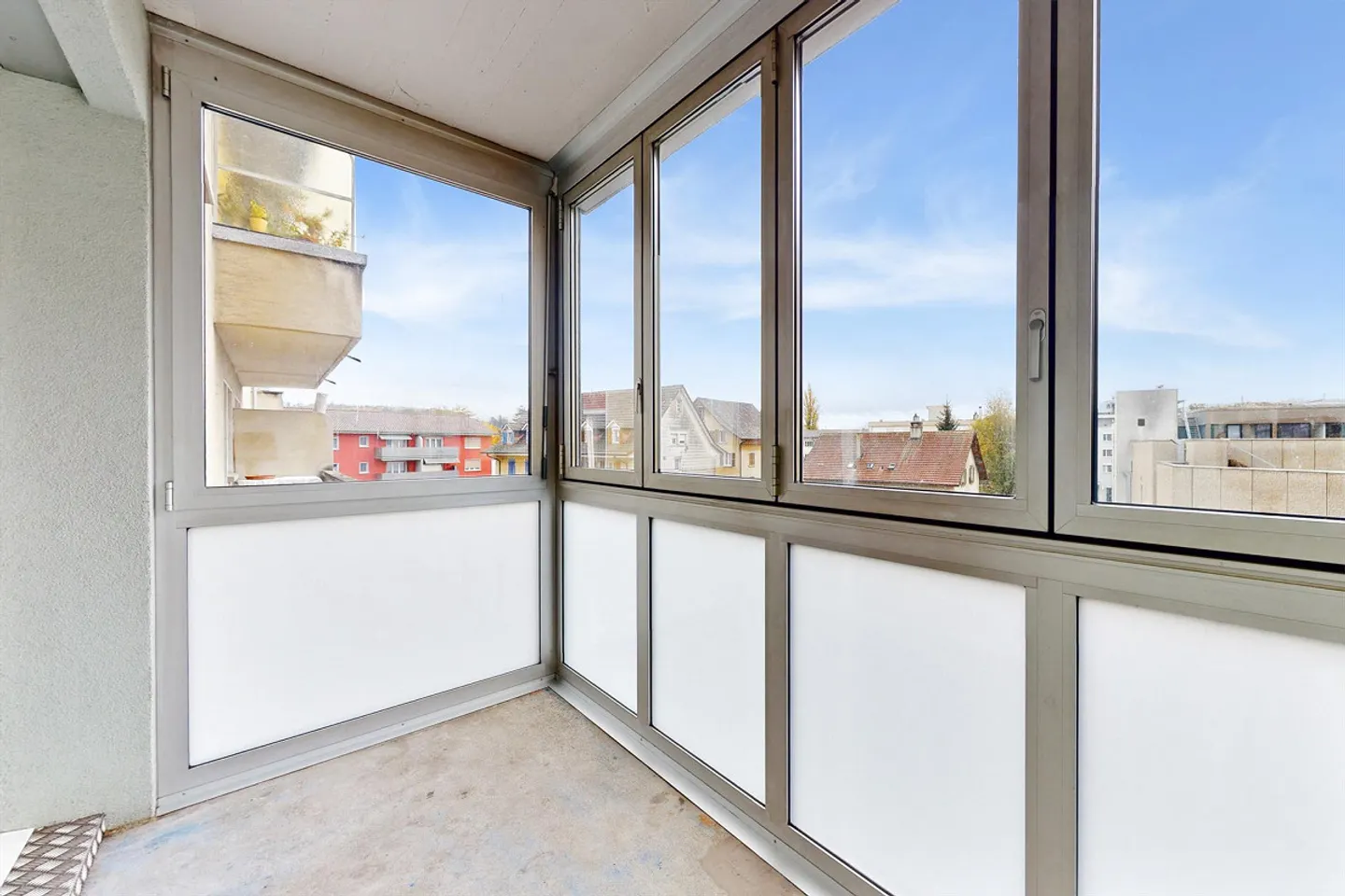Your first apartment in a central location! - Photo 6 of 6