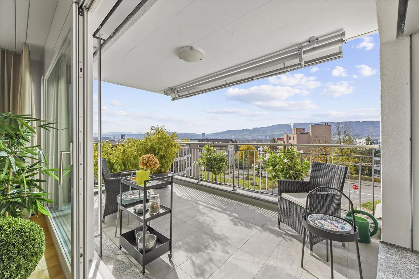 Attractive Condominium in Geroldswil - Photo 7 of 30