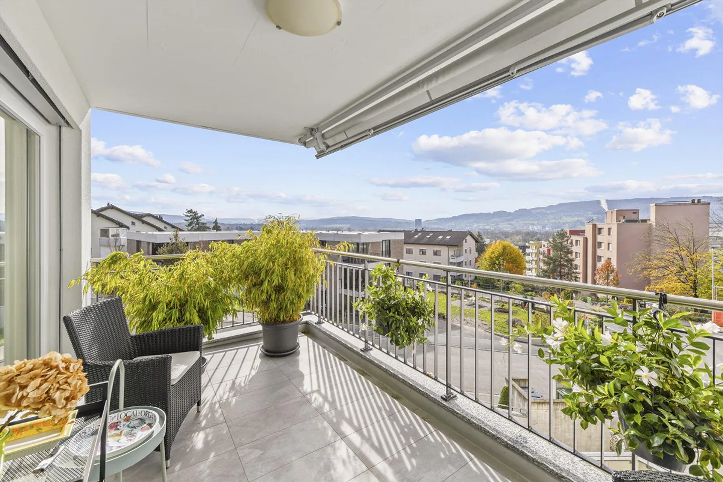 Attractive Condominium in Geroldswil - Photo 8 of 30