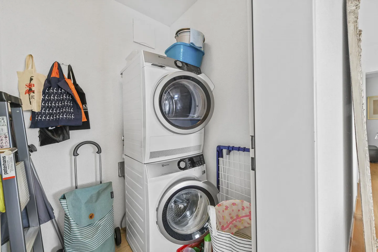 Attractive Condominium in Geroldswil - Photo 19 of 30