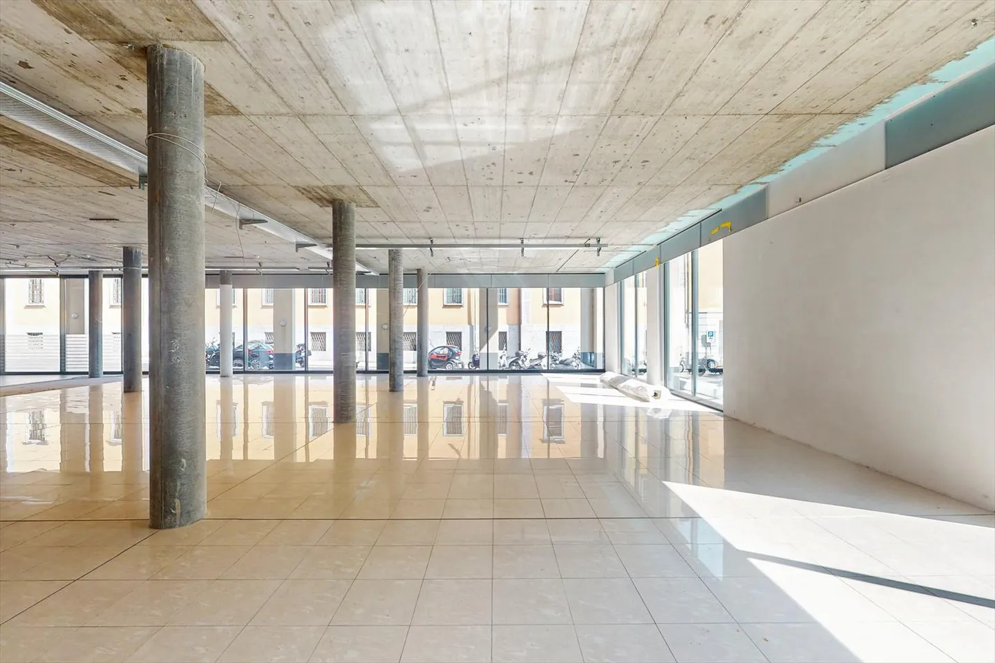 Modularer Verkaufsraum im Herzen von Bellinzona - Foto 4 von 6