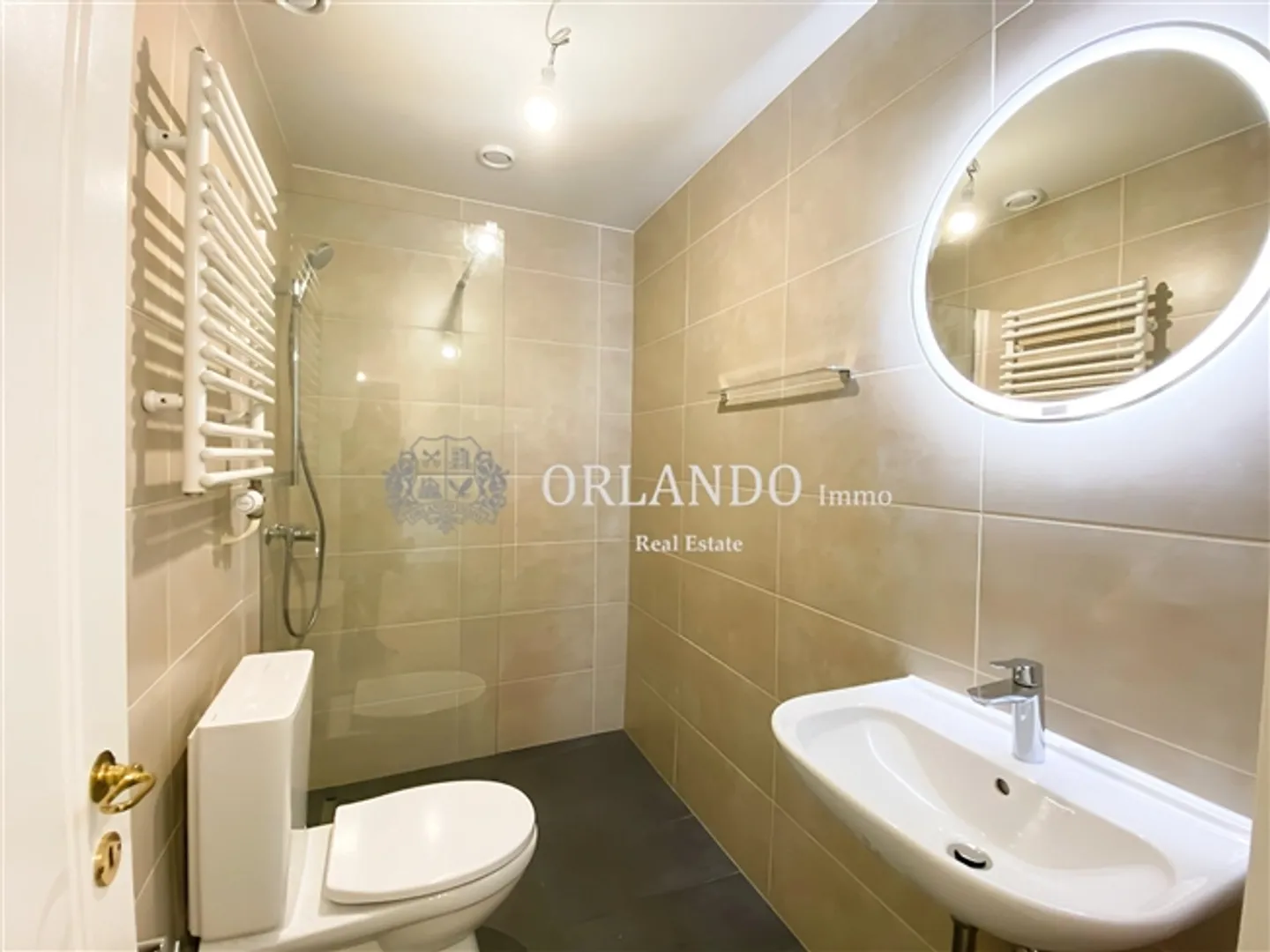 Belle appartement de 5 pièces - Photo 8 sur 9