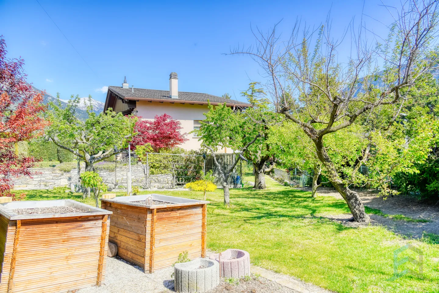 EXCLUSIVITY 4 ½ room house to renovate in a quiet neighborhood - Photo 14 of 15
