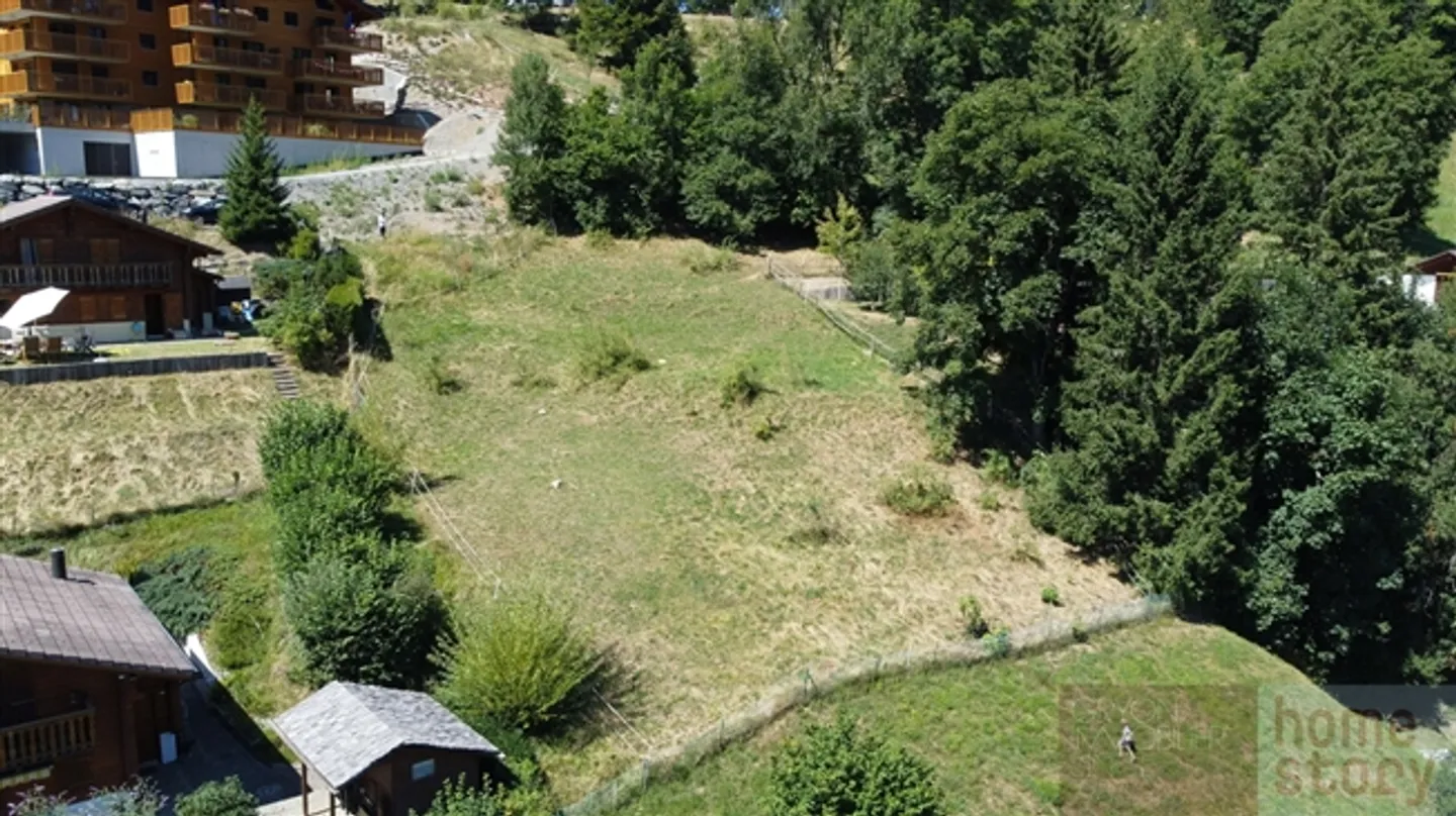 Sonniges Baugrundstück für Chalet - Foto 6 von 8