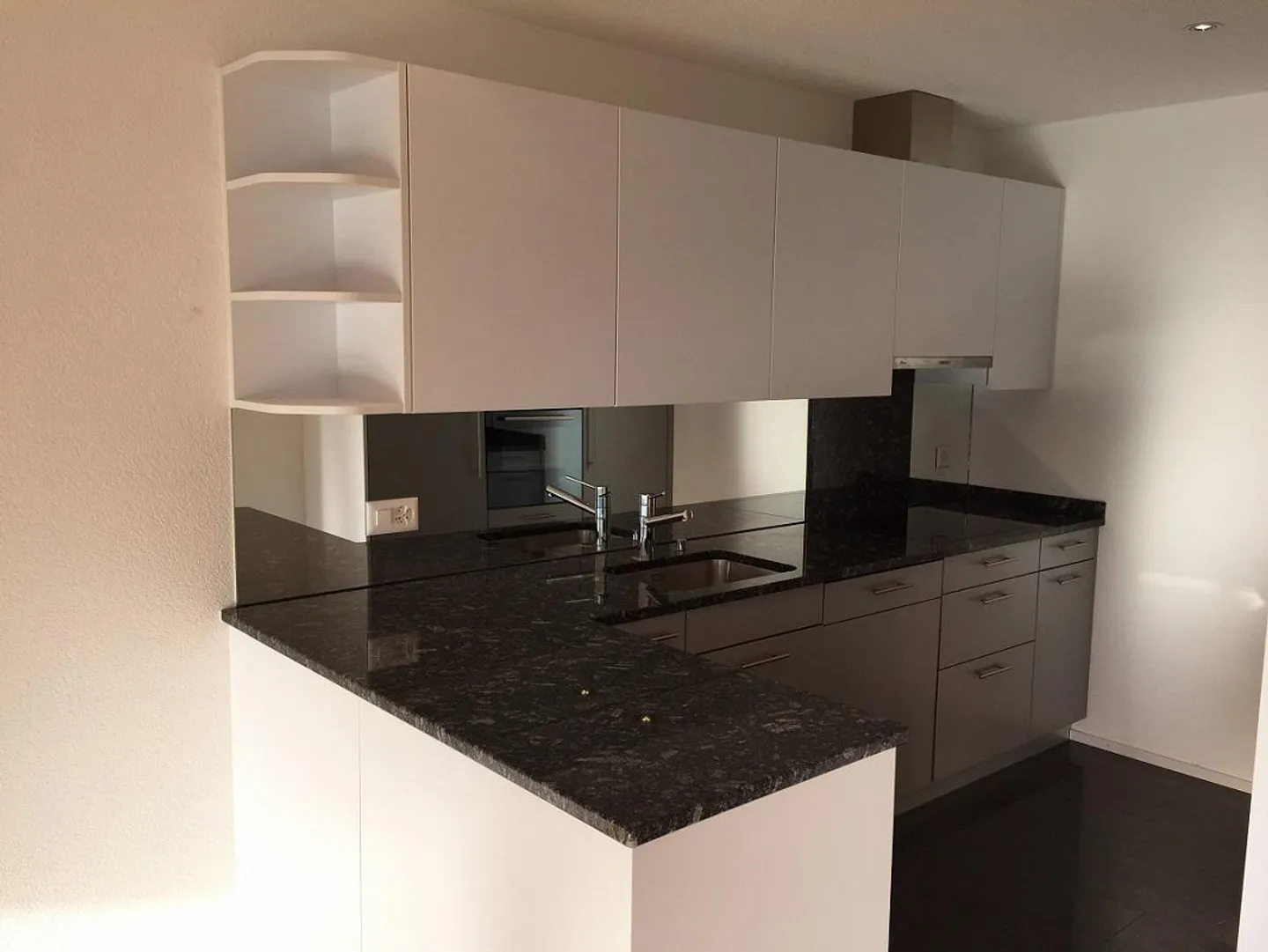 Moderne Wohnung in ruhiger Umgebung - Foto 2 von 8