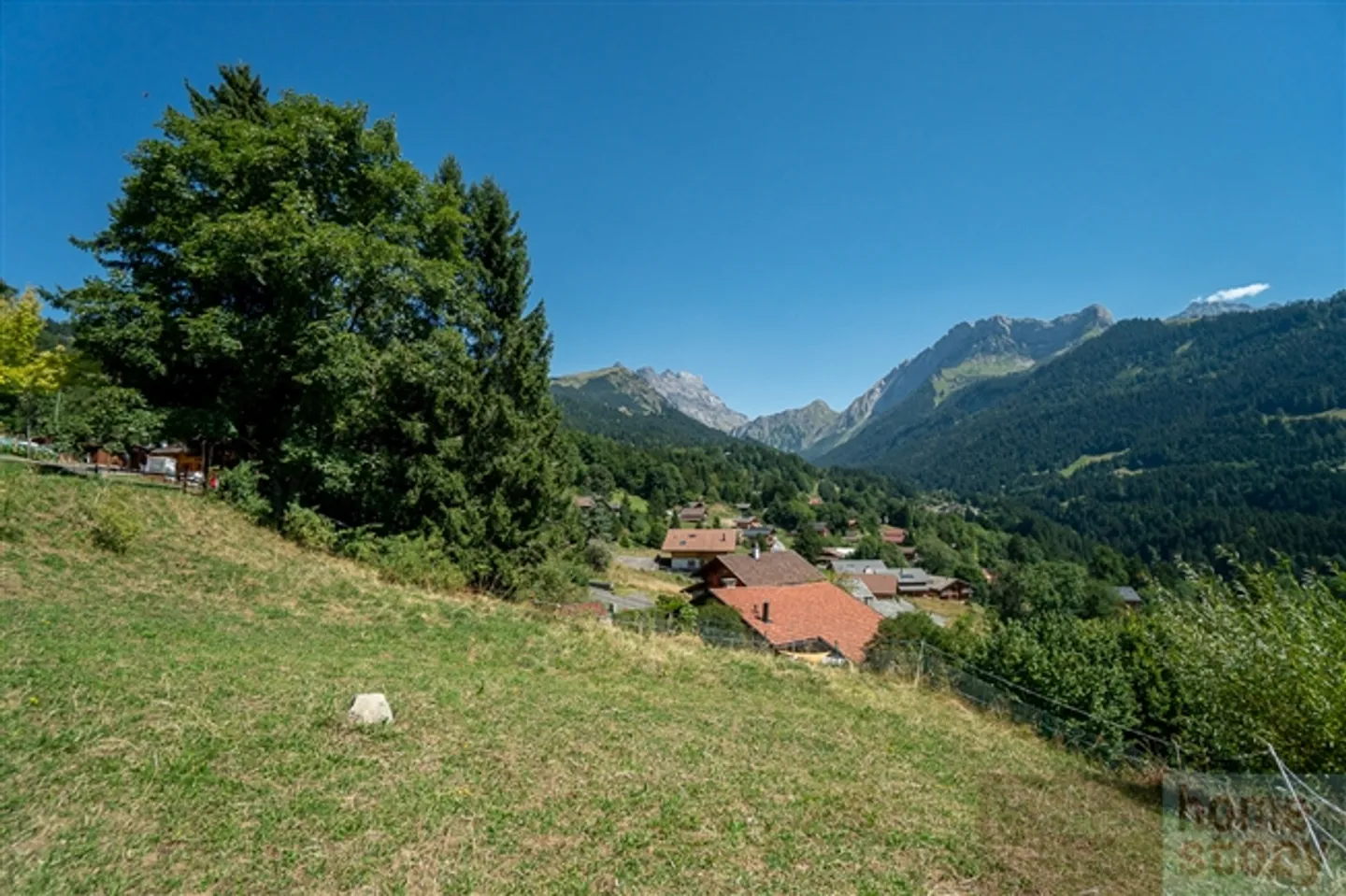 Sonniges Baugrundstück für Chalet - Foto 7 von 8