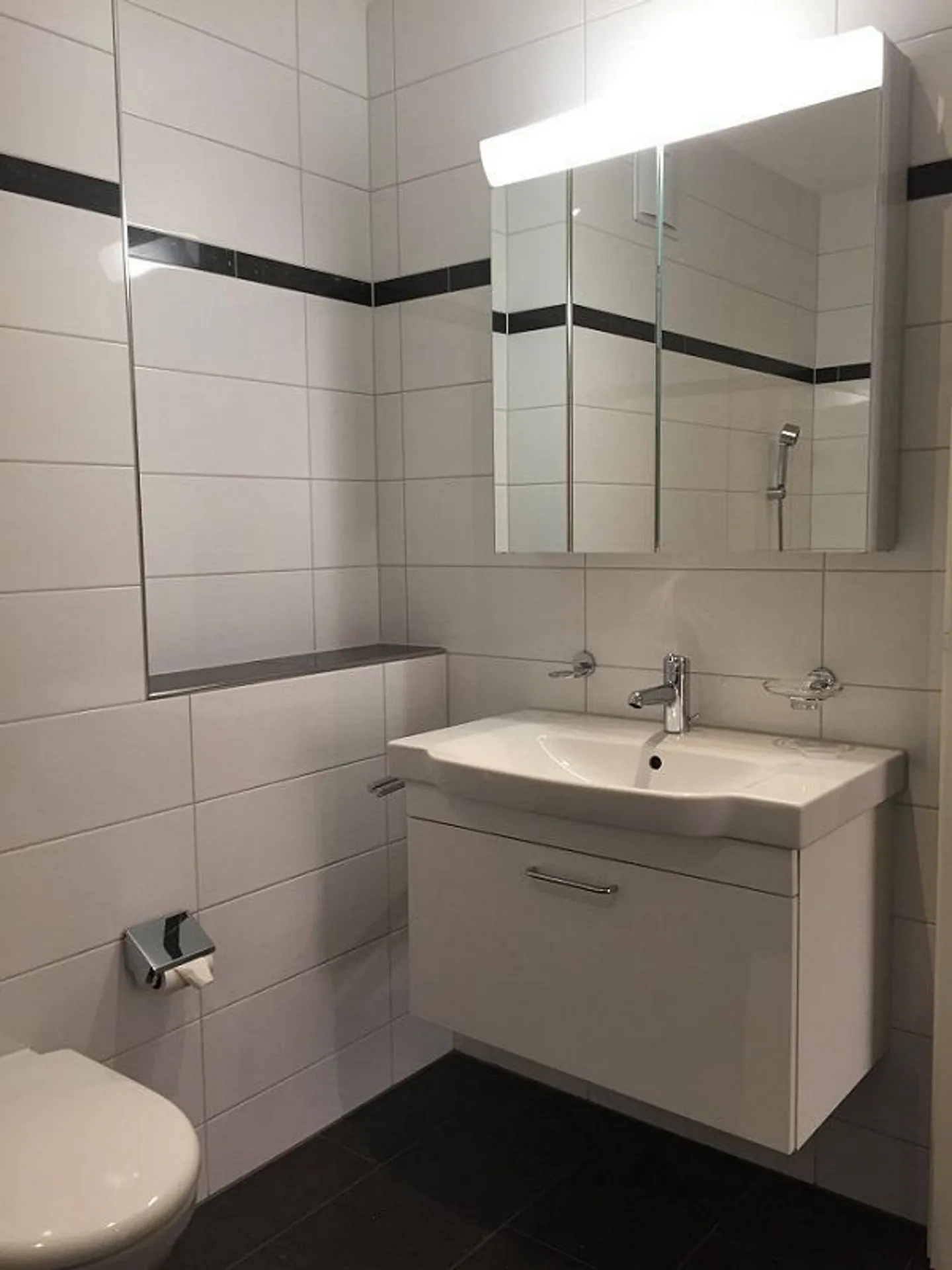 Moderne Wohnung in ruhiger Umgebung - Foto 4 von 8