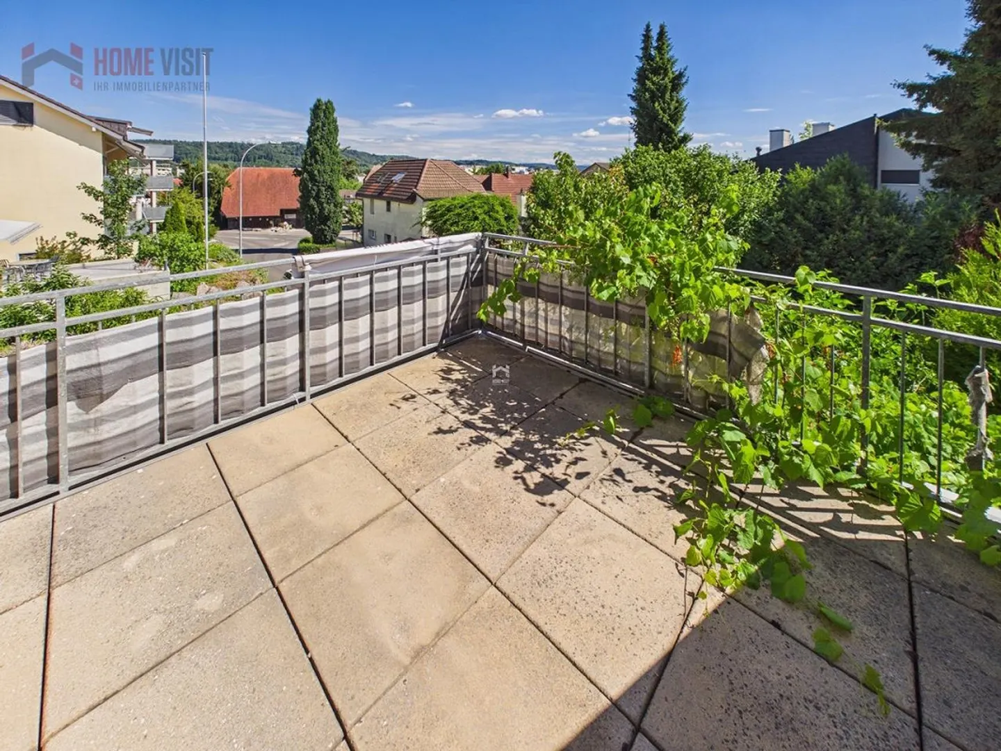 Spacious 5.5-Room Semi-Detached House - Living with Plenty of Space and Charm - Photo 12 of 19