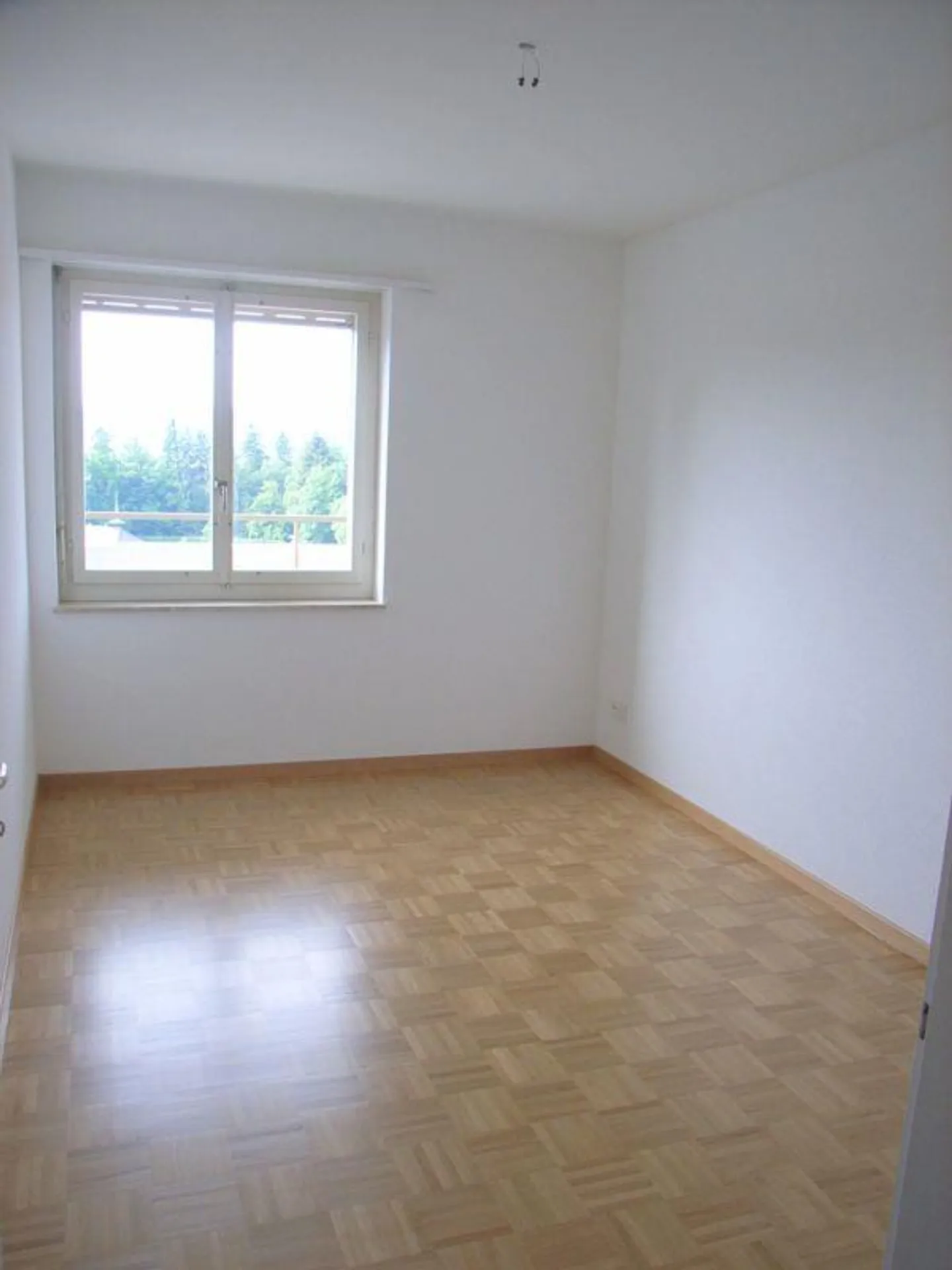 Beautiful, bright 4-room apartment - Photo 6 of 16