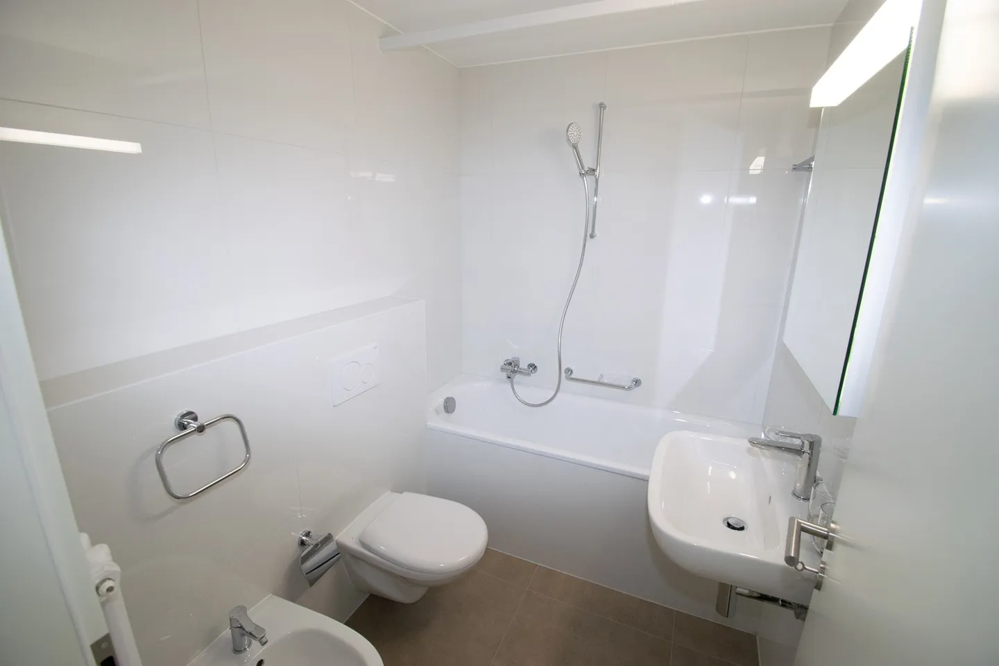 Appartement Moderne avec Vue Époustouflante - Photo 8 sur 12