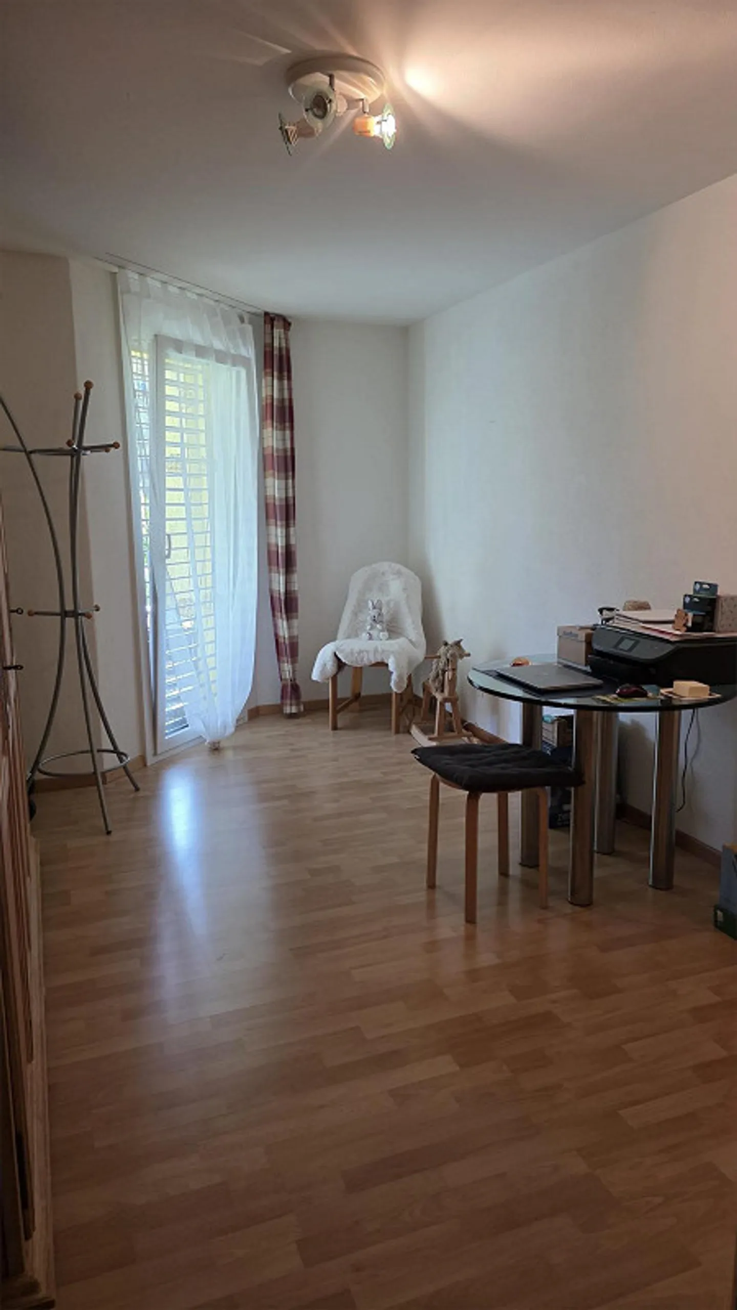 Appartement au rez-de-chaussée avec coin salon dans le jardin - Photo 9 sur 9