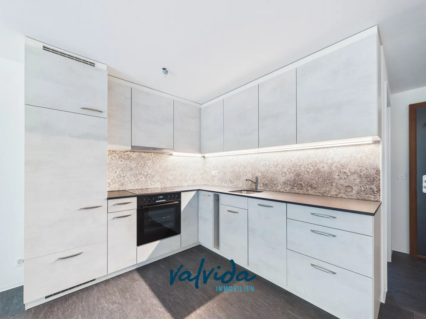 Emplacement privilégié dans la station de ski : appartement de 3,5 pièces avec confort ski-in - Photo 7 sur 10