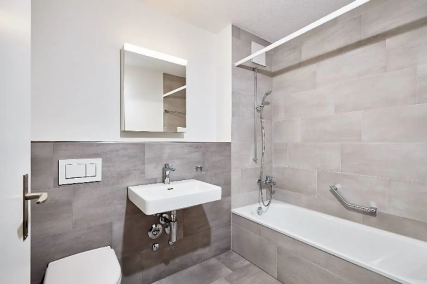 Appartement moderne au Neuhausplatz ! - Photo 3 sur 7