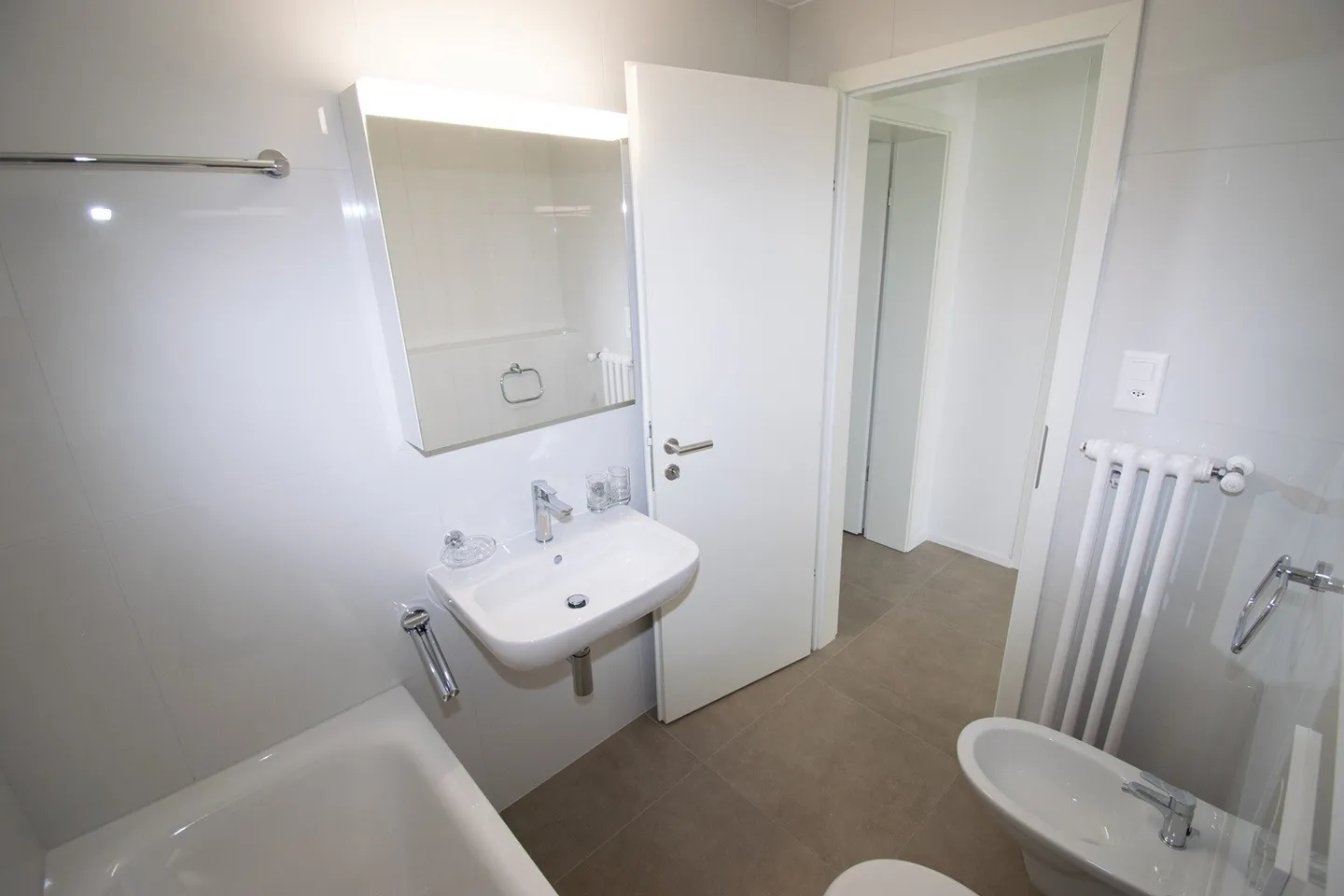Appartement Moderne avec Vue Époustouflante - Photo 9 sur 12