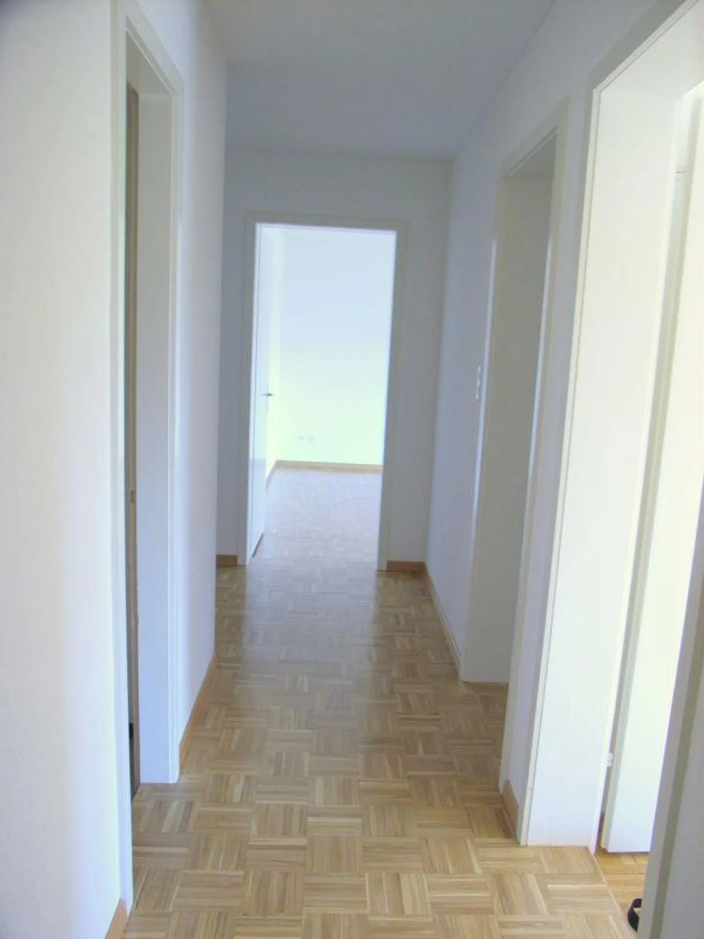 Beautiful, bright 4-room apartment - Photo 10 of 16