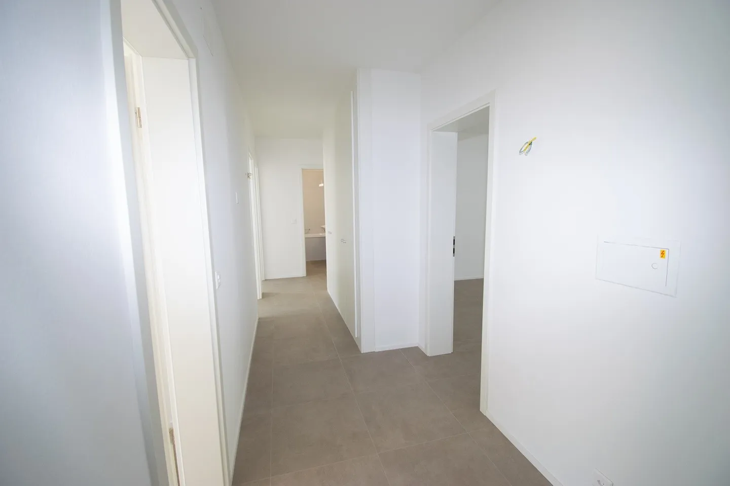 Appartement Moderne avec Vue Époustouflante - Photo 5 sur 12