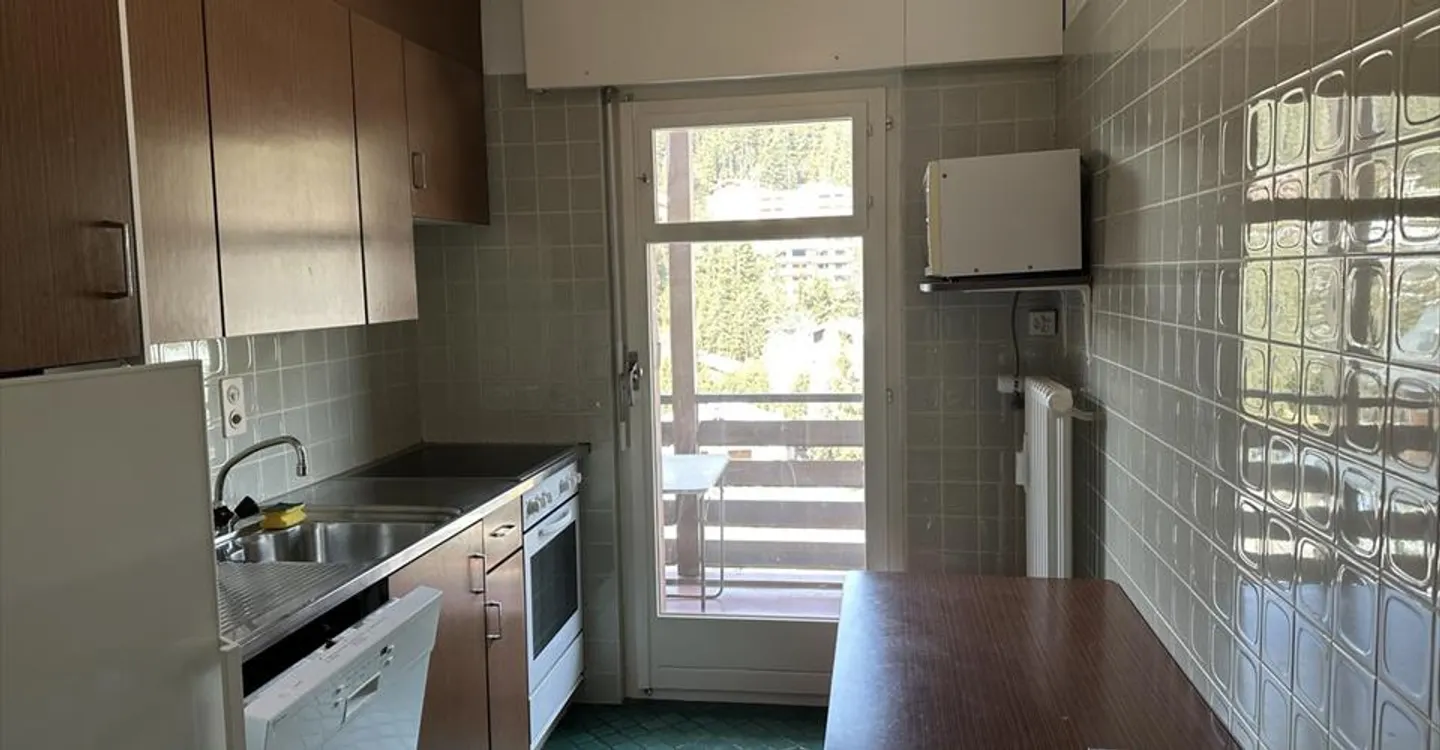 3.5 Room Apartment Close to the Golf - Photo 2 of 6