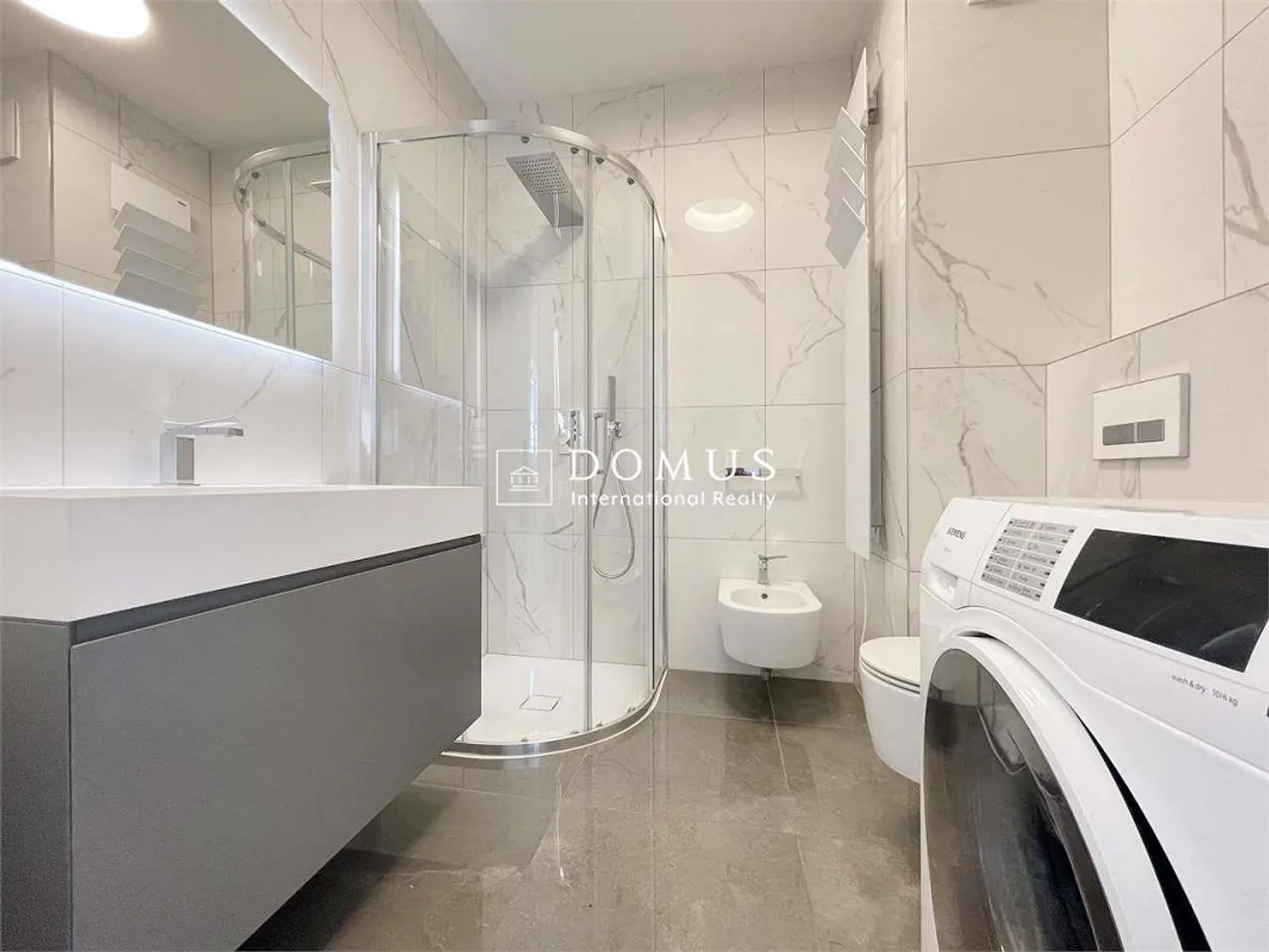 Zentral 2.5 möblierte Wohnung mit Seeblick - Foto 7 von 9