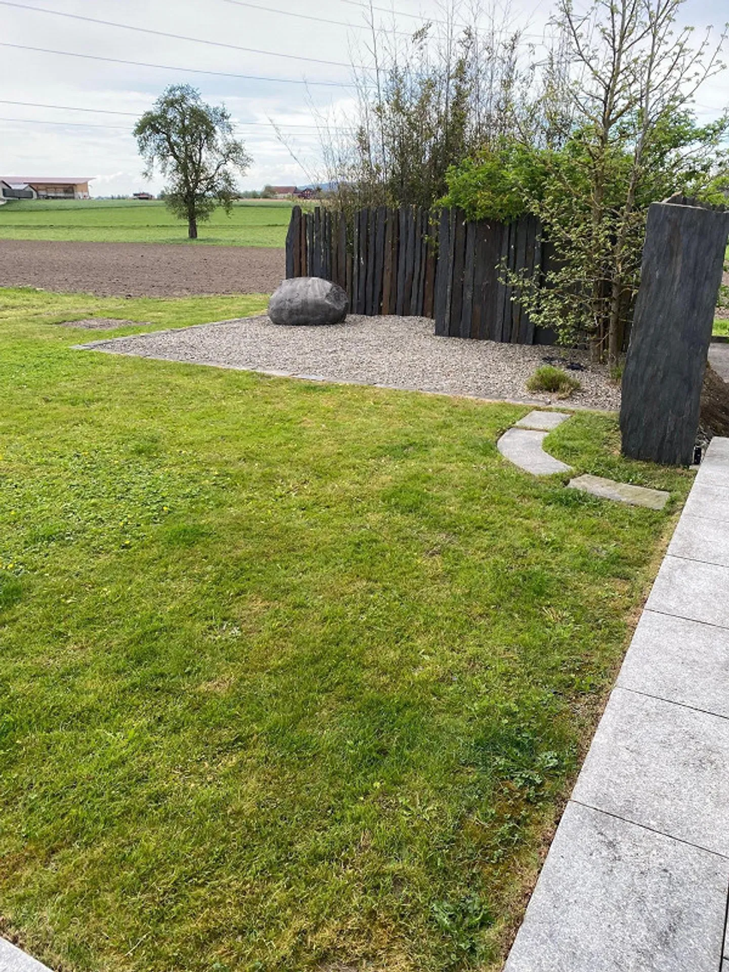 Casa unifamiliare indipendente di 7,5 locali con giardino e piscina - Foto 6 di 12