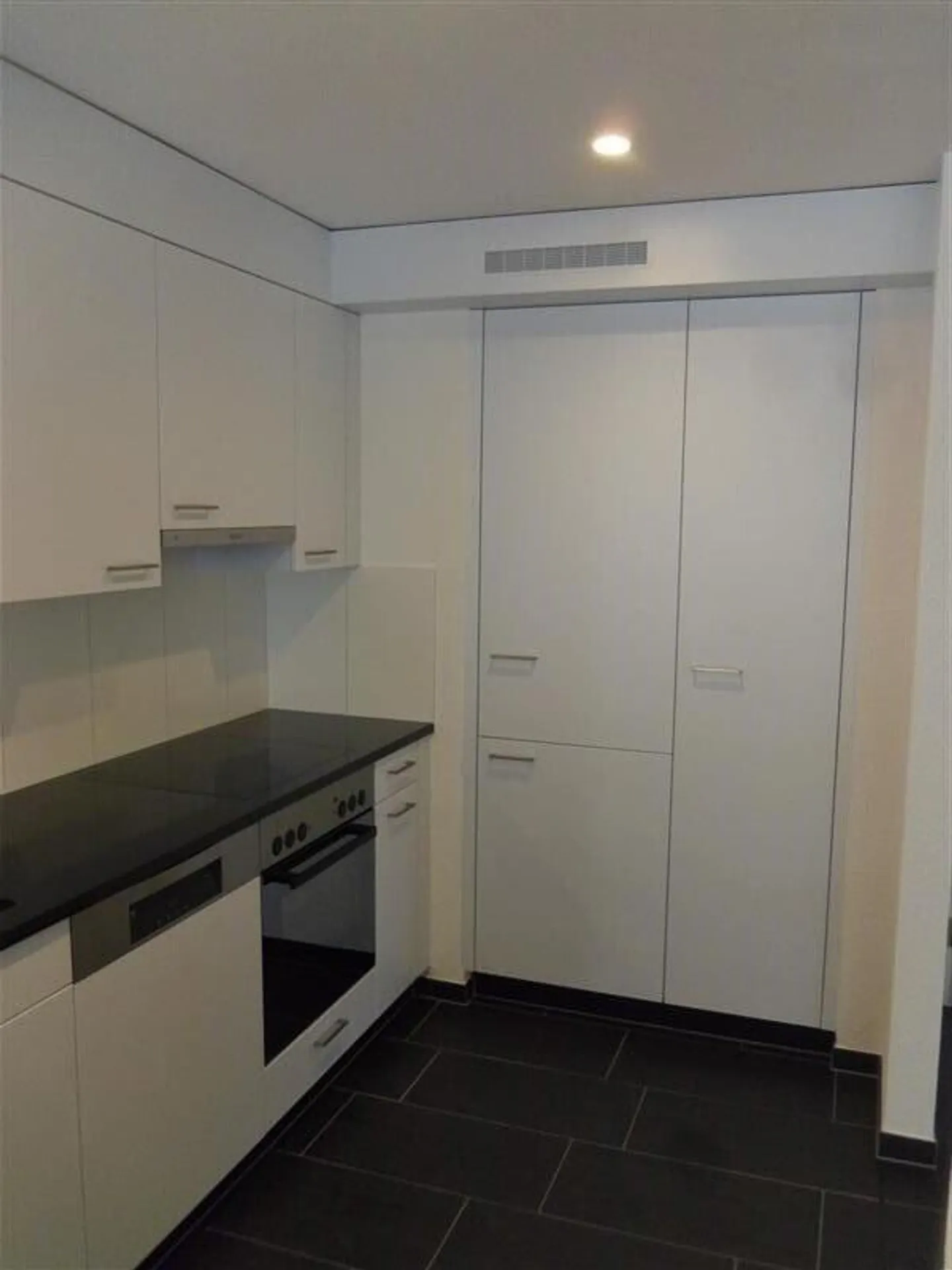 Appartement 4 pièces intemporel à louer à Chur ! - Photo 3 sur 9