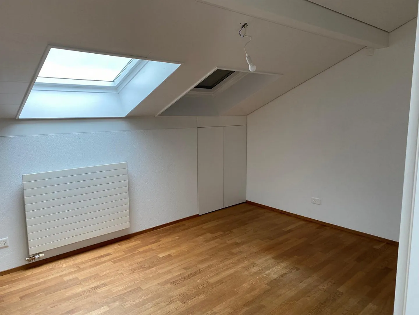 Casa unifamiliare indipendente di 7,5 locali con giardino e piscina - Foto 9 di 12