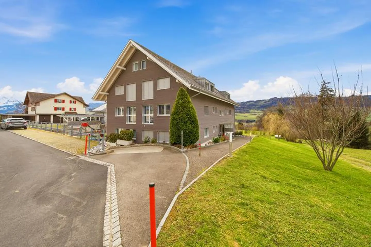 MODERN GARDEN APARTMENT WITH A DREAM VIEW OF THE BERN ALPS - Photo 7 of 8