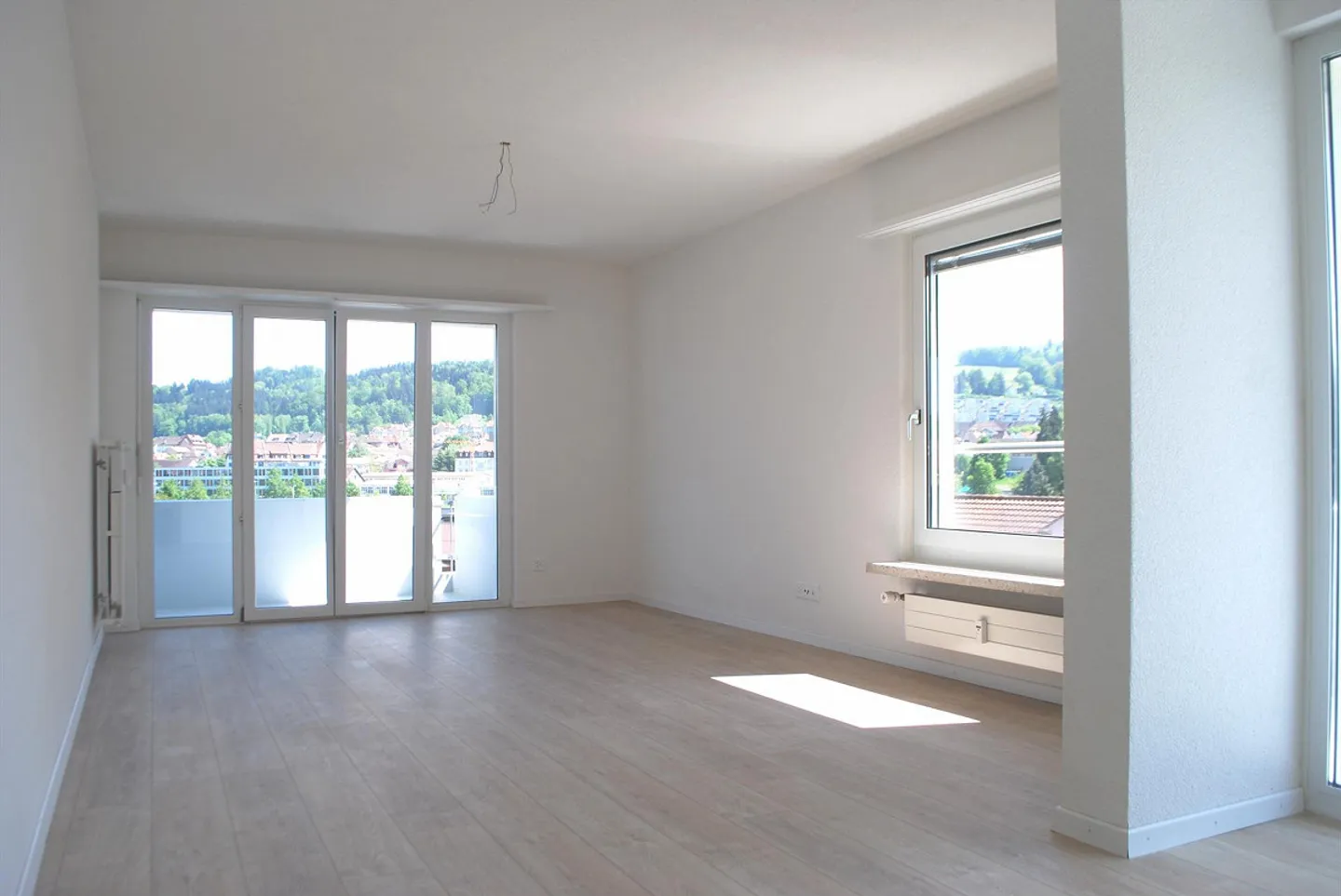 Vivere moderno con 3 balconi - Foto 2 di 6