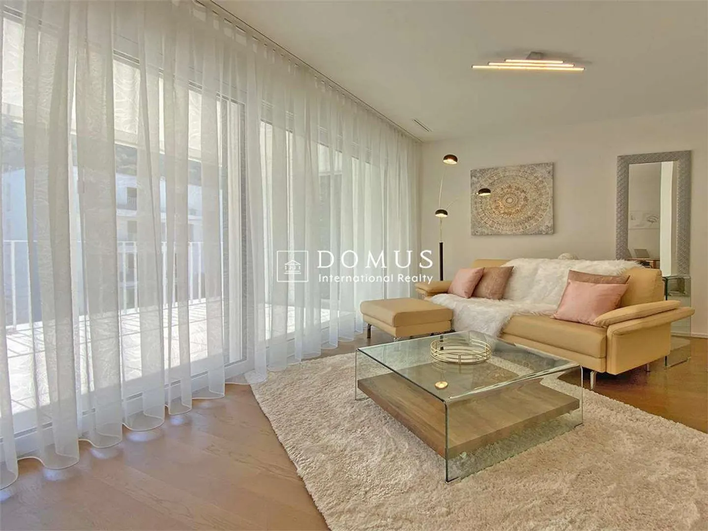 Élégant 2,5 pièces avec terrasse et bien-être - Photo 1 sur 13