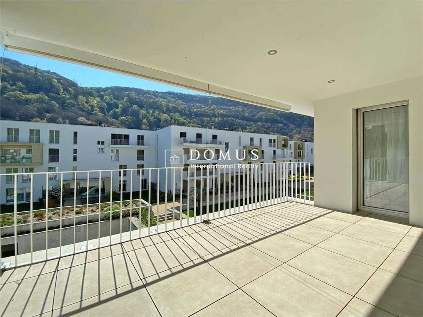 Élégant 2,5 pièces avec terrasse et bien-être - Photo 11 sur 13