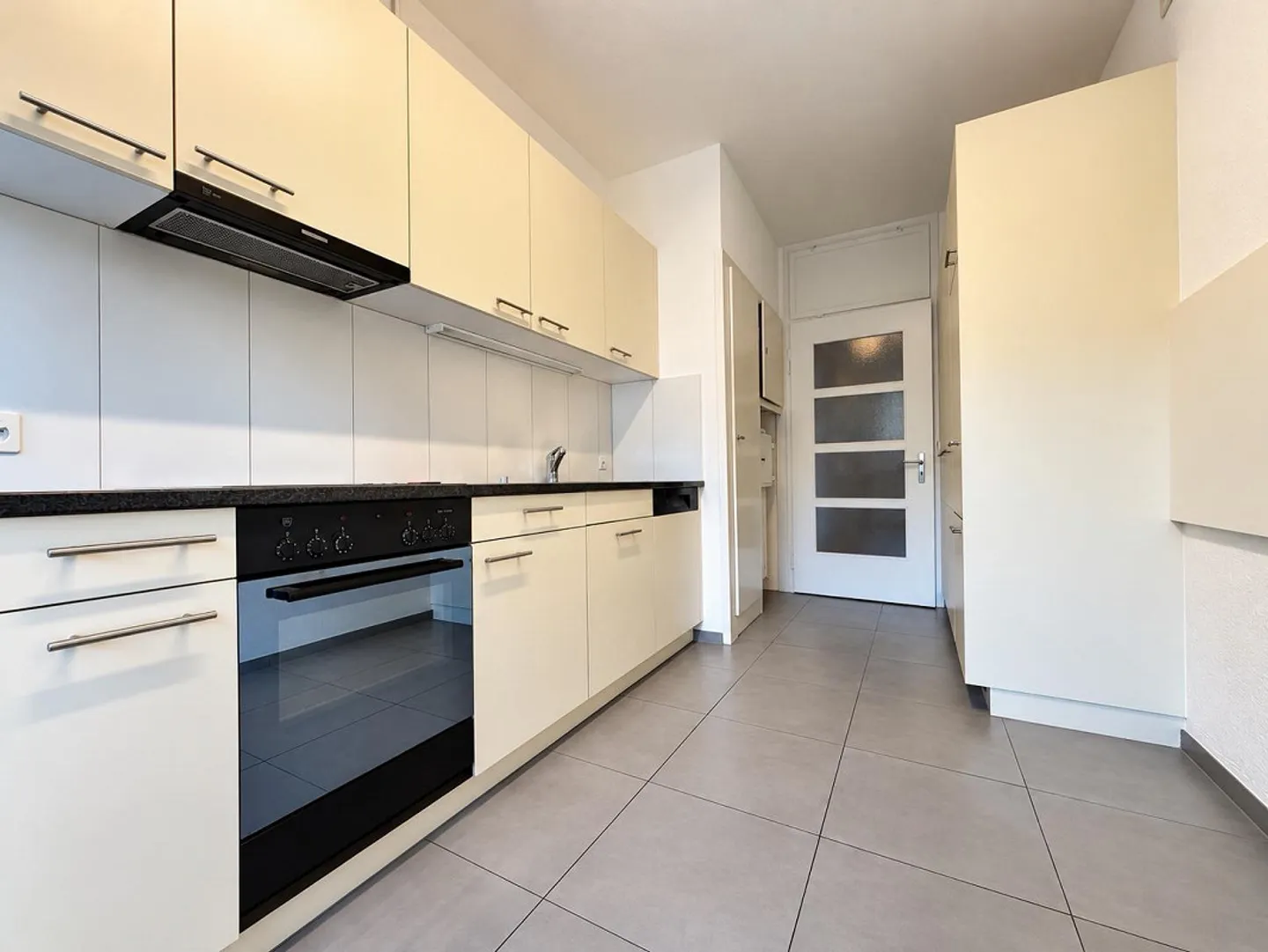 Appartement spacieux 4 pièces - Photo 7 sur 10