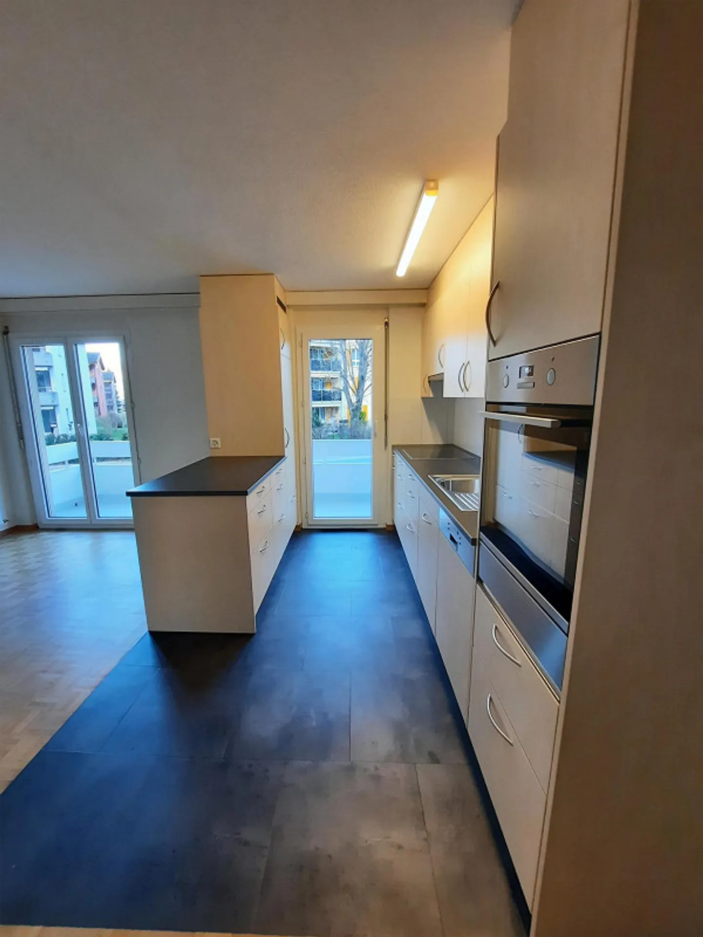 Appartement 2.5 pièces confortable - Photo 1 sur 7