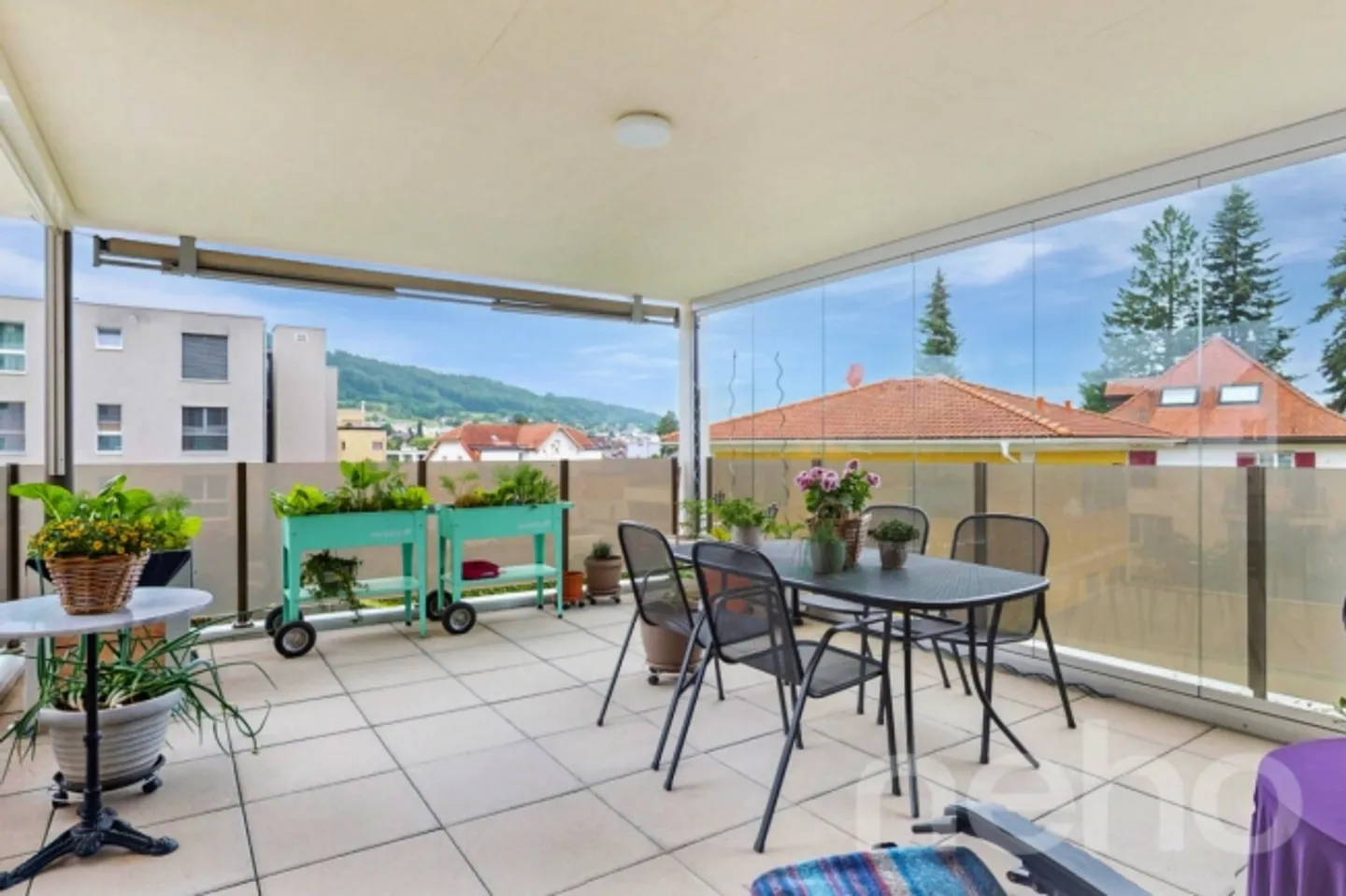 Appartamento moderno di 4,5 stanze con grande balcone - Foto 1 di 13