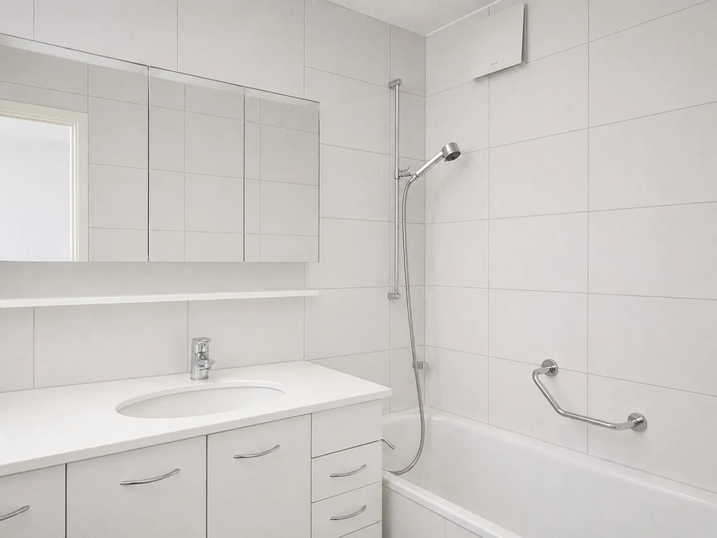 Sonnige 5.5-Zimmer-Wohnung im familienfreundlichen Quartier - Photo 2 sur 10