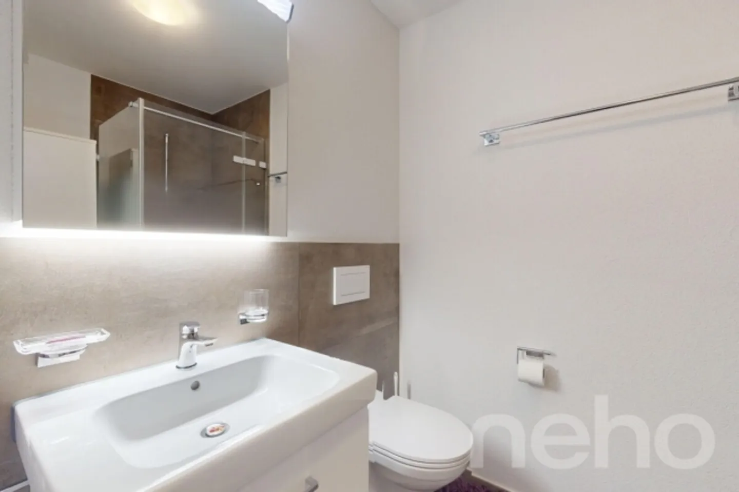 Appartamento moderno di 4,5 stanze con grande balcone - Foto 7 di 13