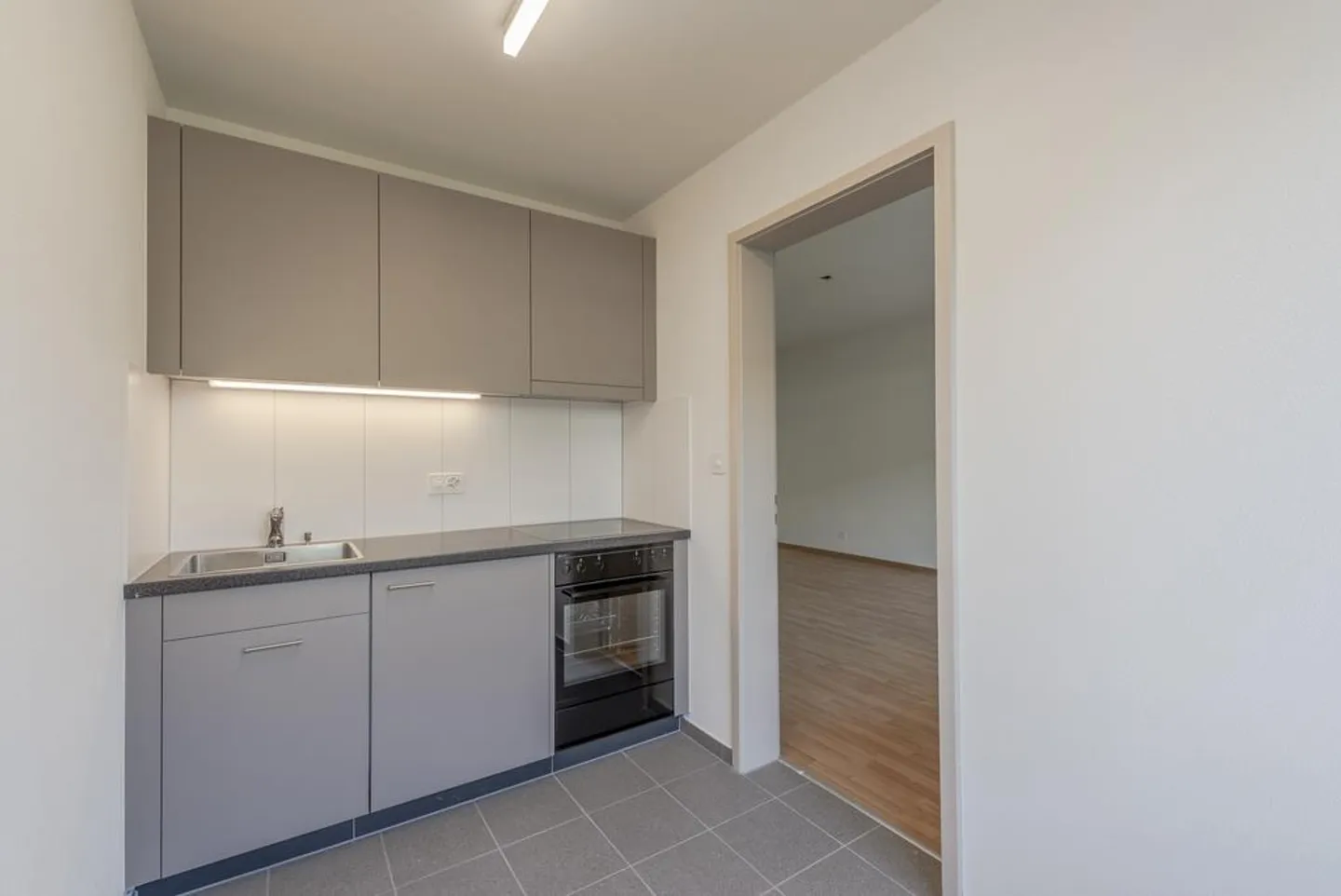 Zentrales Apartment in Biel - Foto 2 von 6