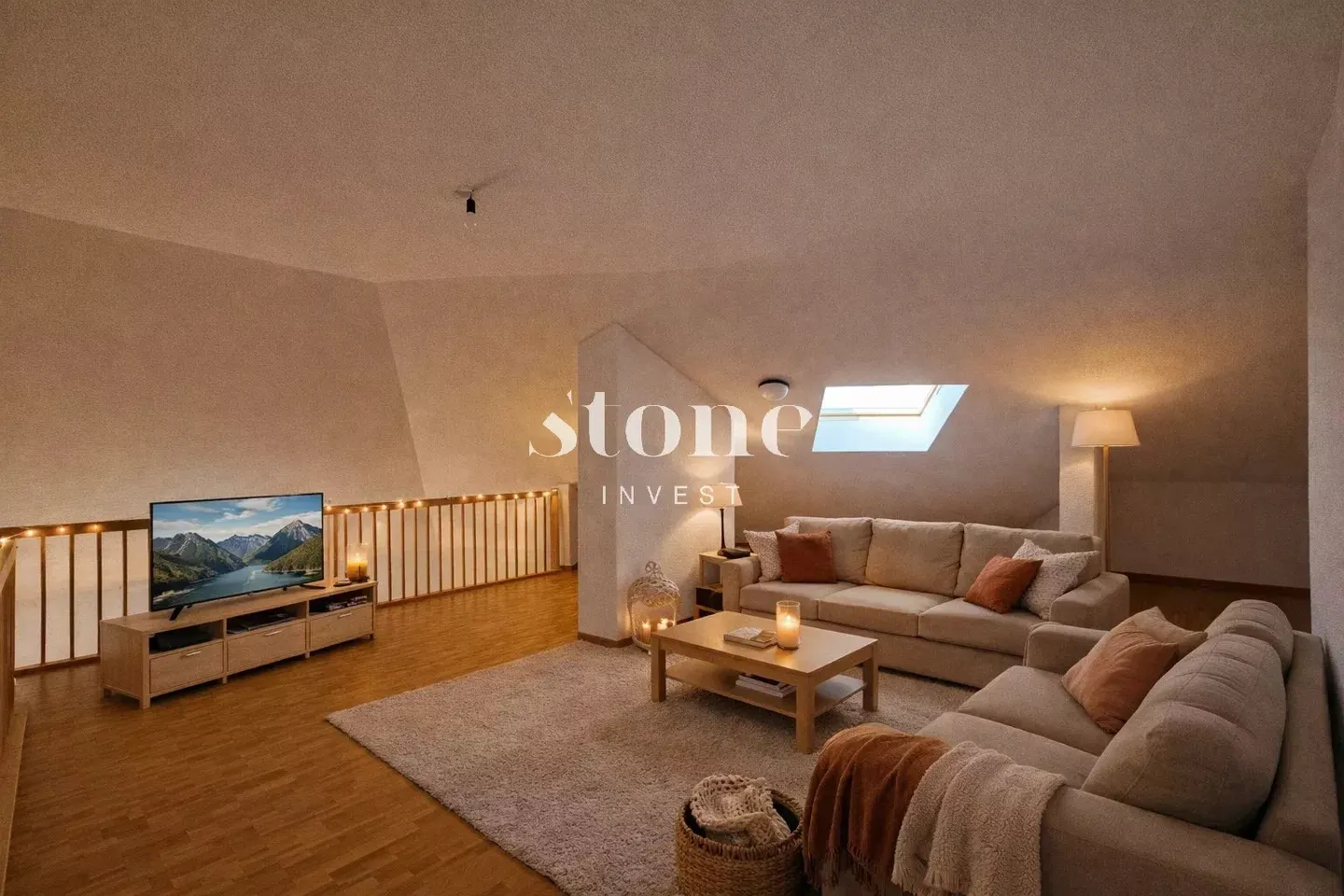 Stunning Penthouse with Terrace - Photo 4 of 4