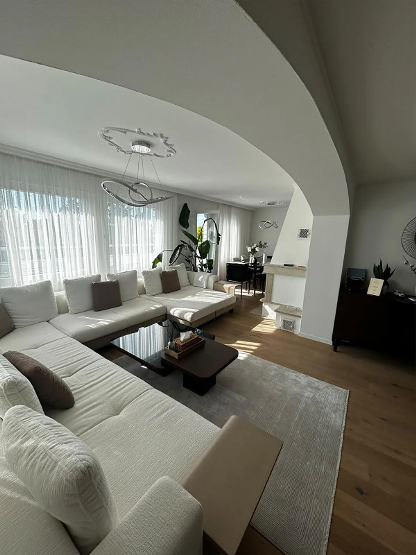 Spacious 4.5 Room Attic with Rooftop Terrace - Photo 2 of 25