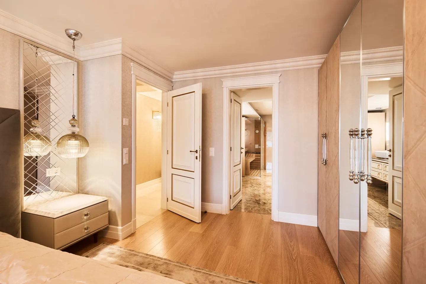 Appartamento attico elegante con vista panoramica non ostacolata sul lago di Zurigo - Foto 3 di 3