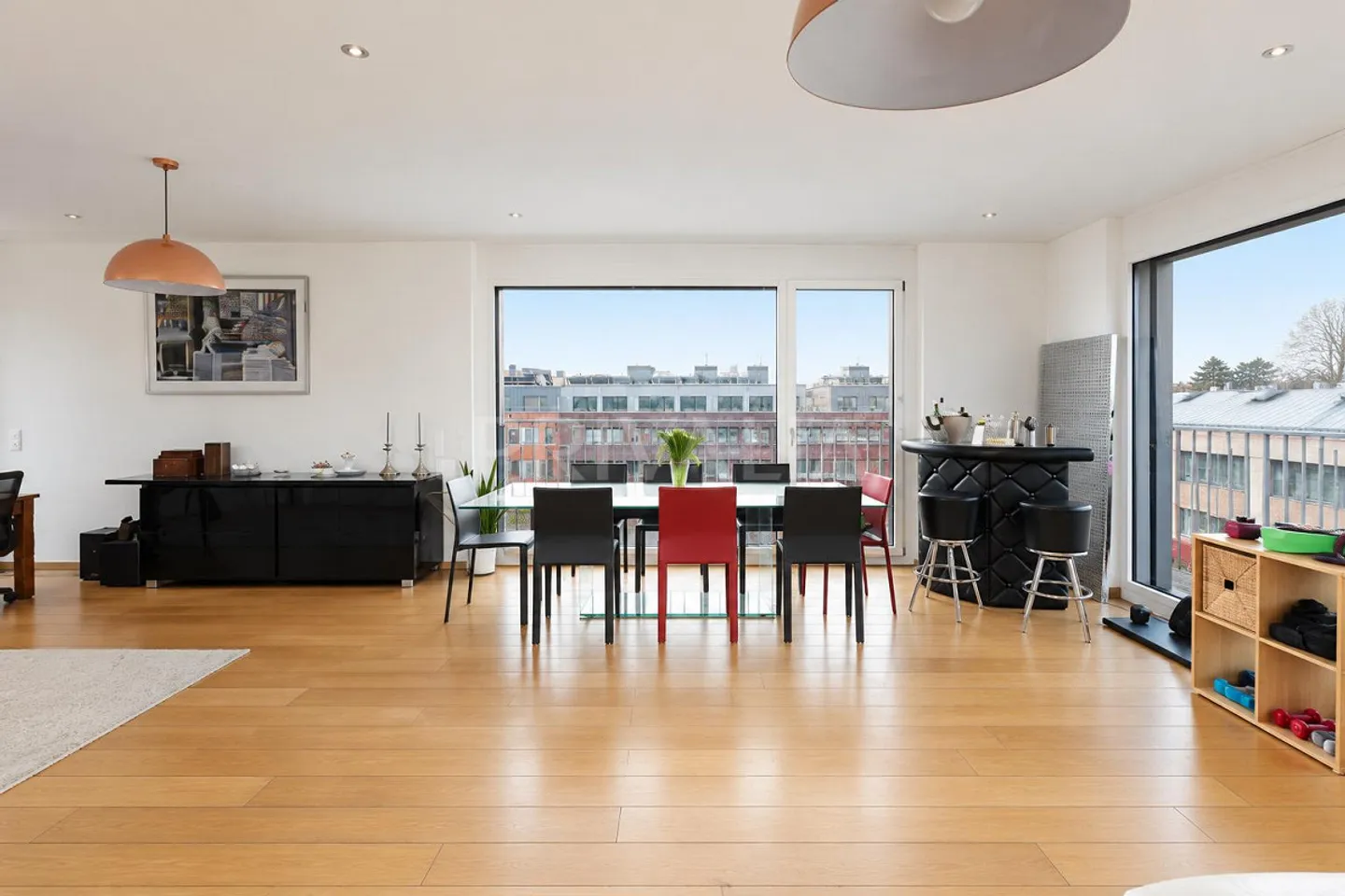 Magnificent contemporary penthouse with terrace - Photo 2 of 8