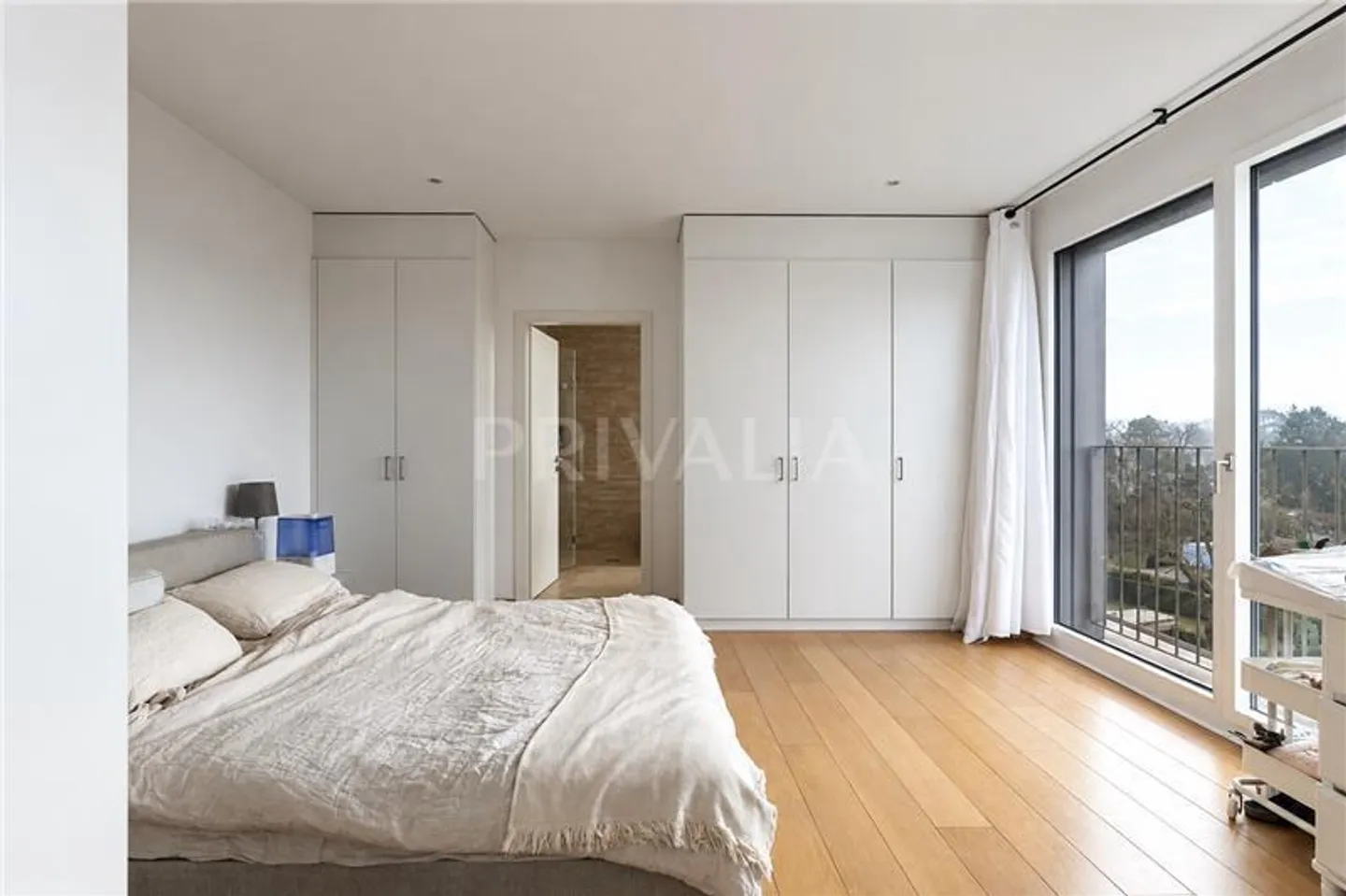 Magnificent contemporary penthouse with terrace - Photo 4 of 8