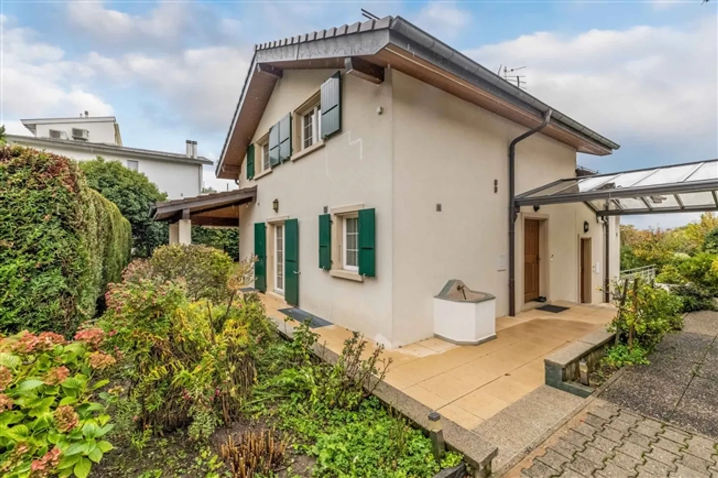 Maison jumelle à louer - Photo 1 sur 10