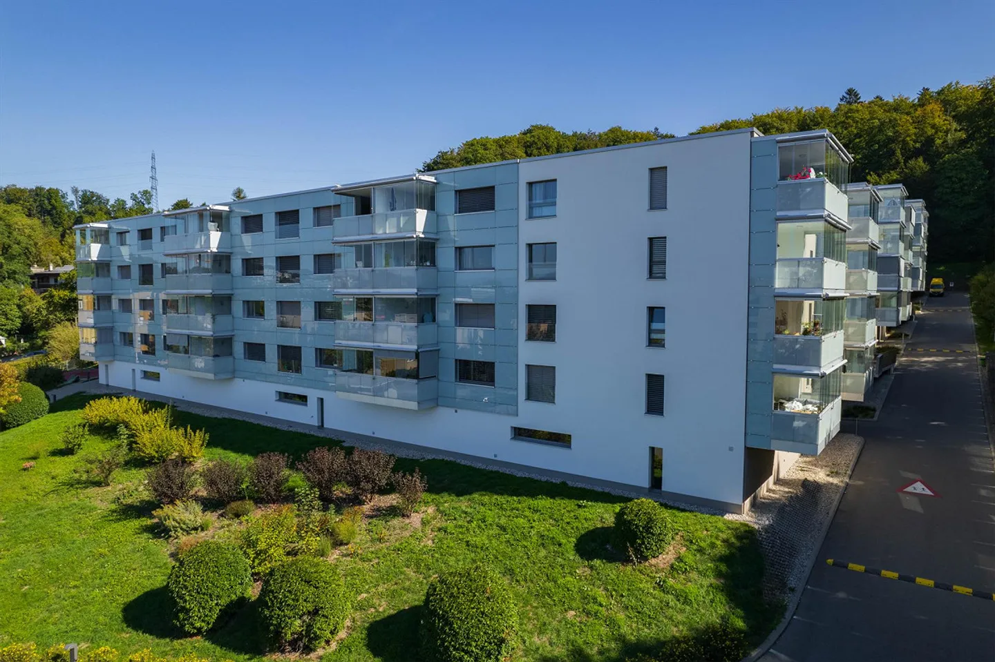 Beautiful apartment in a green setting - Photo 8 of 9