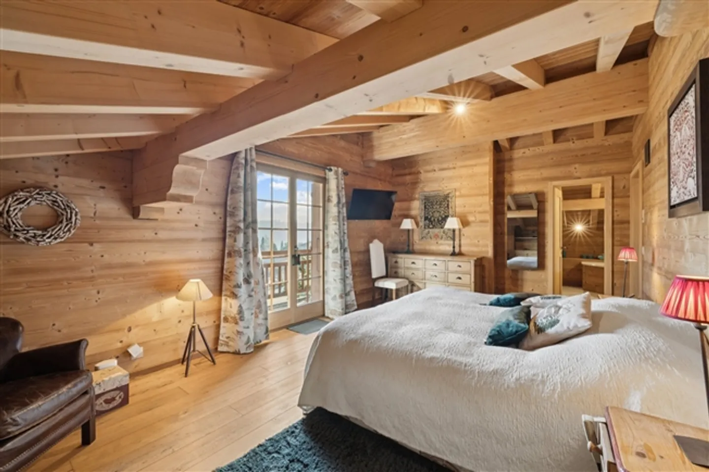 Chalet Plénitude - Photo 3 of 16